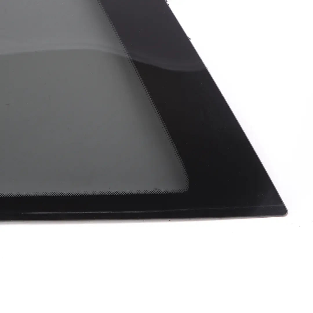 Cristal De La Ventana Lateral Trasera SSG Negro Izquierdo para Mini F56 con número de pieza 7461591 Mini F56 Cristal De La Ventana Lateral Trasera SSG Negro Izquierdo - SKU 7461591 - Número de pieza 7461591