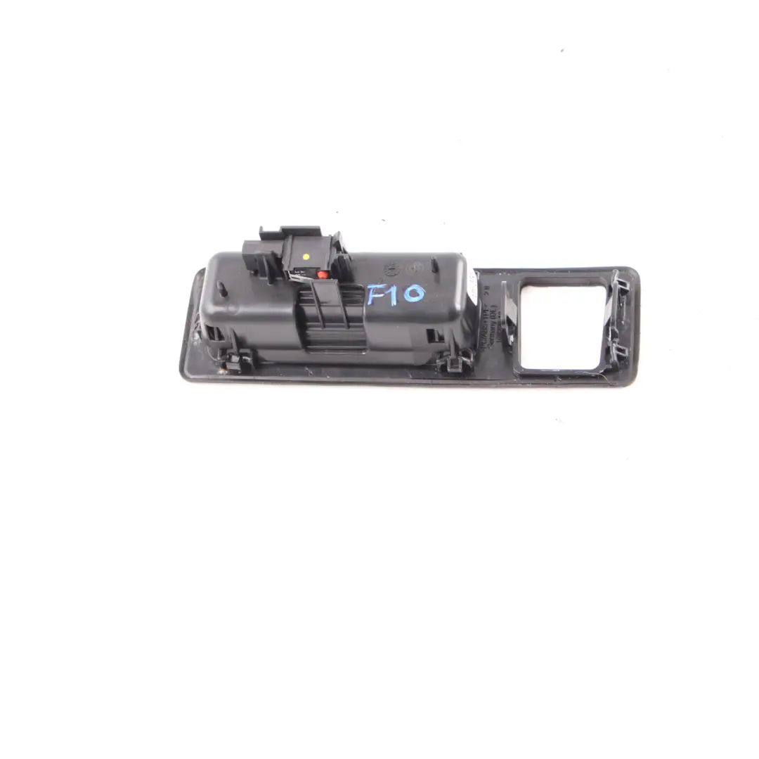Klamka Uchwyt Tylnej Klapy Bagażnika do BMW F22 F30 F31 o numerze 7463162 BMW F22 F30 F31 Klamka Uchwyt Tylnej Klapy Bagażnika - SKU 7463162 - Numer Części 7463162
