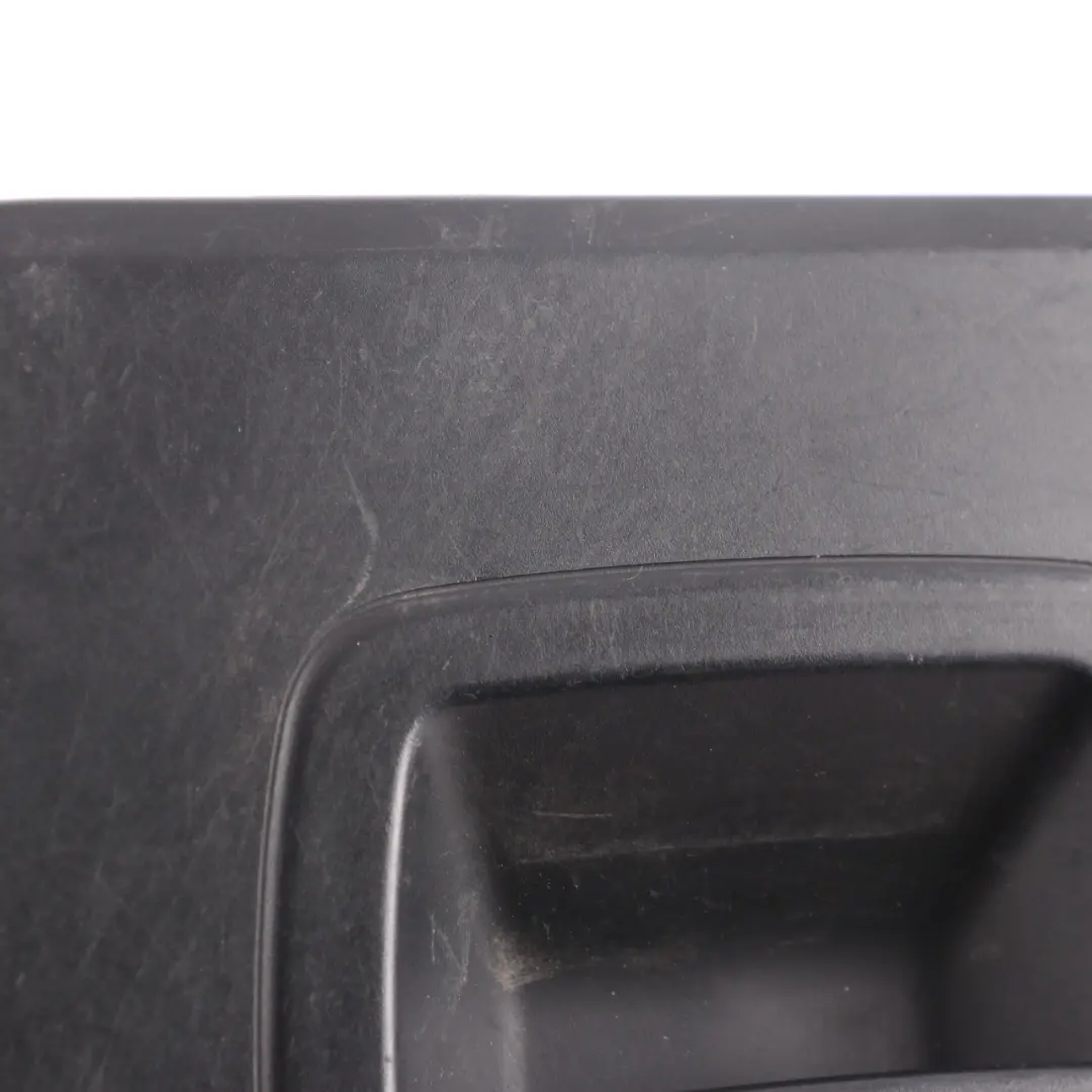  Couvercle BMW G30 F90 compartiment rangement latéral coffre gauche - SKU 7464191 - Numéro de pièce 7464191