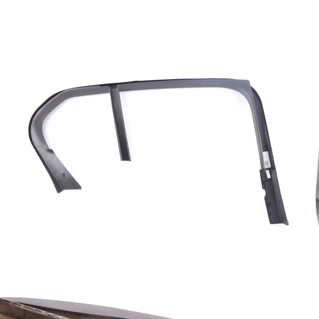 Couvercle Fenêtre Cadre Garniture Anti Porte Arrière Droite pour BMW F40 à propos du numéro de pièce 7464798 BMW F40 Couvercle Fenêtre Cadre Garniture Anti Porte Arrière Droite - SKU 7464798 - Numéro de pièce 7464798