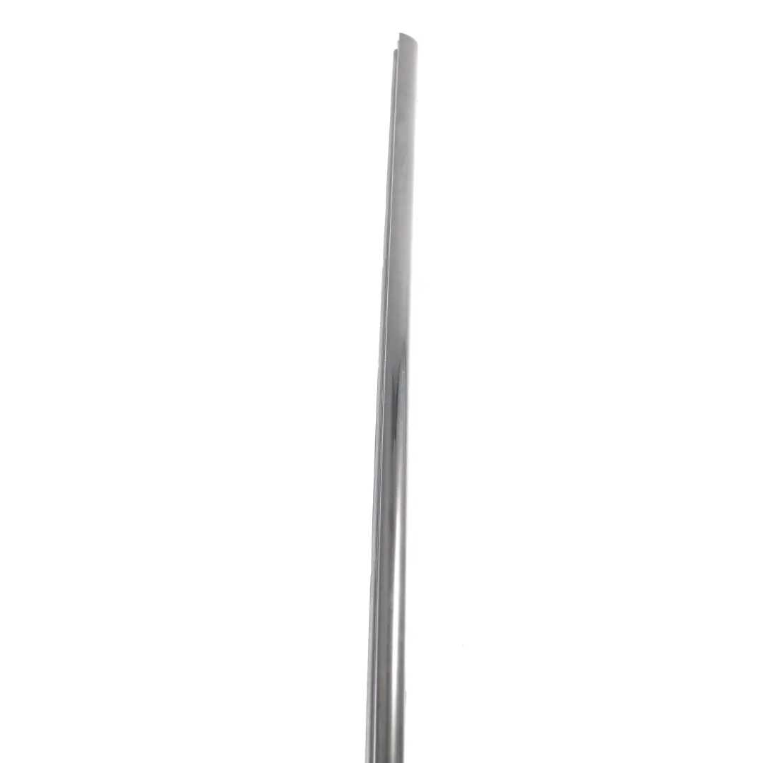 Striscia finestrino della porta posteriore sinistra lucentezza per BMW F15 con numero di parte 7465923 BMW F15 Striscia finestrino della porta posteriore sinistra lucentezza - SKU 7465923 - Numero di parte 7465923