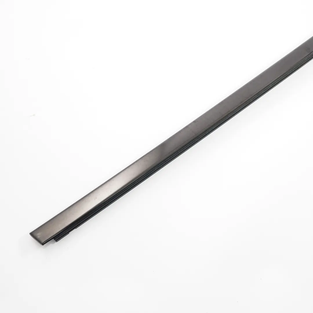 Finisher Window Frame Rear Right O/S Door Strip High Gloss to BMW X5 F15 with Part number 7465926 BMW X5 F15 Finisher Window Frame Rear Right O/S Door Strip High Gloss - SKU 7465926 - Part number 7465926