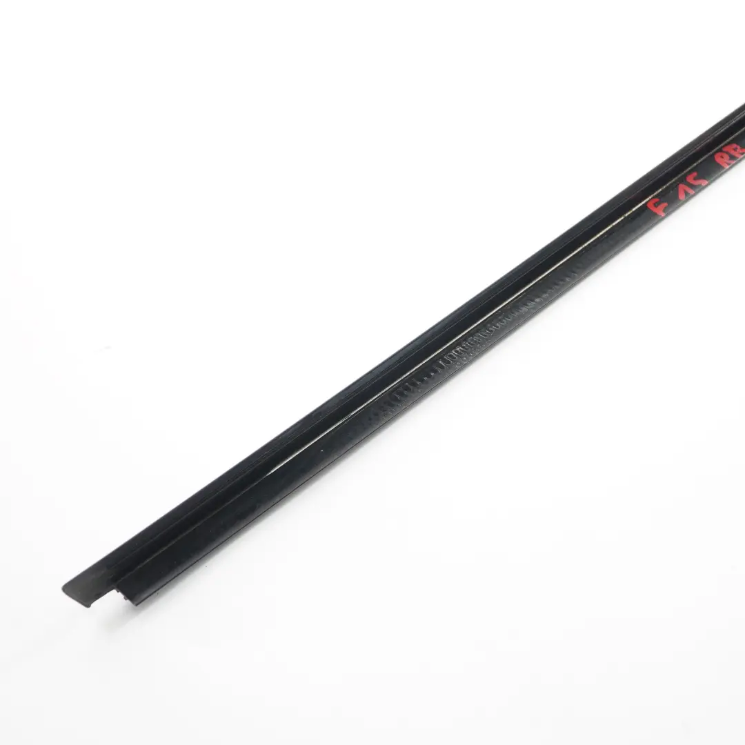 Finisher Window Frame Rear Right O/S Door Strip High Gloss to BMW X5 F15 with Part number 7465926 BMW X5 F15 Finisher Window Frame Rear Right O/S Door Strip High Gloss - SKU 7465926 - Part number 7465926