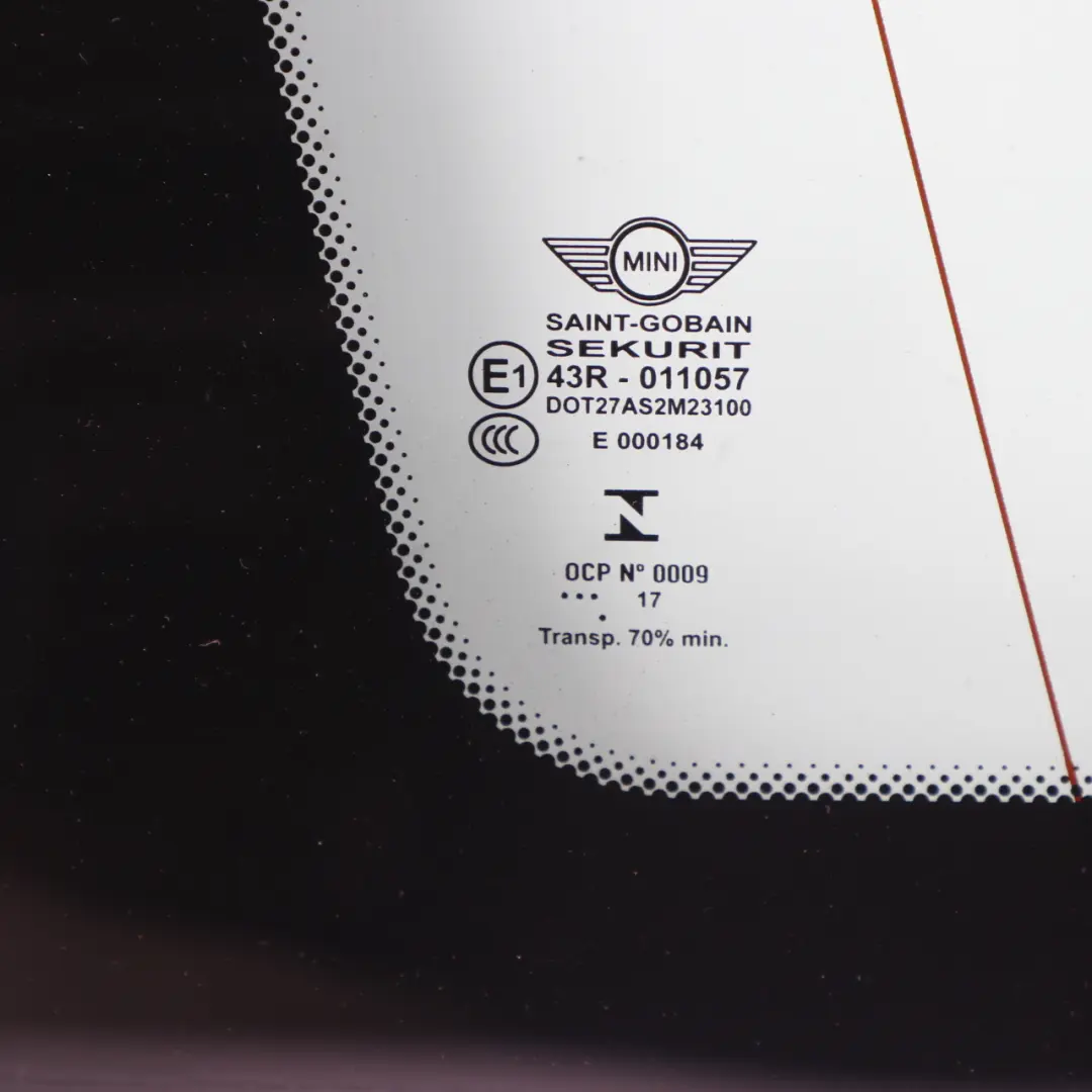 vetro posteriore sinistro vetro quarto finestrino AS2 per Mini Clubman F54 con numero di parte 7466435 Mini Clubman F54 vetro posteriore sinistro vetro quarto finestrino AS2 - SKU 7466435 - Numero di parte 7466435