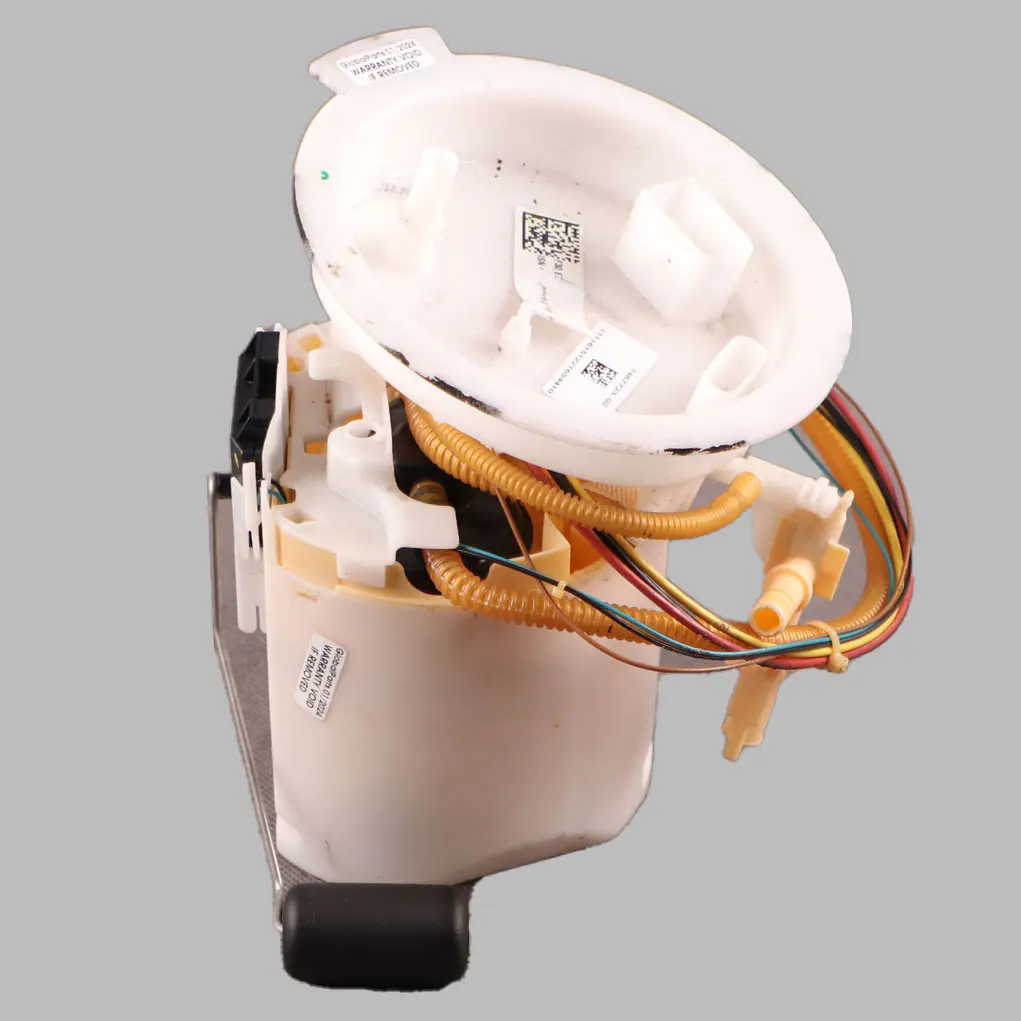 B48X Bomba de Combustible Entrega Módulo Sender Unidad para BMW F30 LCI 330e con número de pieza 7467723 BMW F30 LCI 330e B48X Bomba de Combustible Entrega Módulo Sender Unidad - SKU 7467723 - Número de pieza 7467723