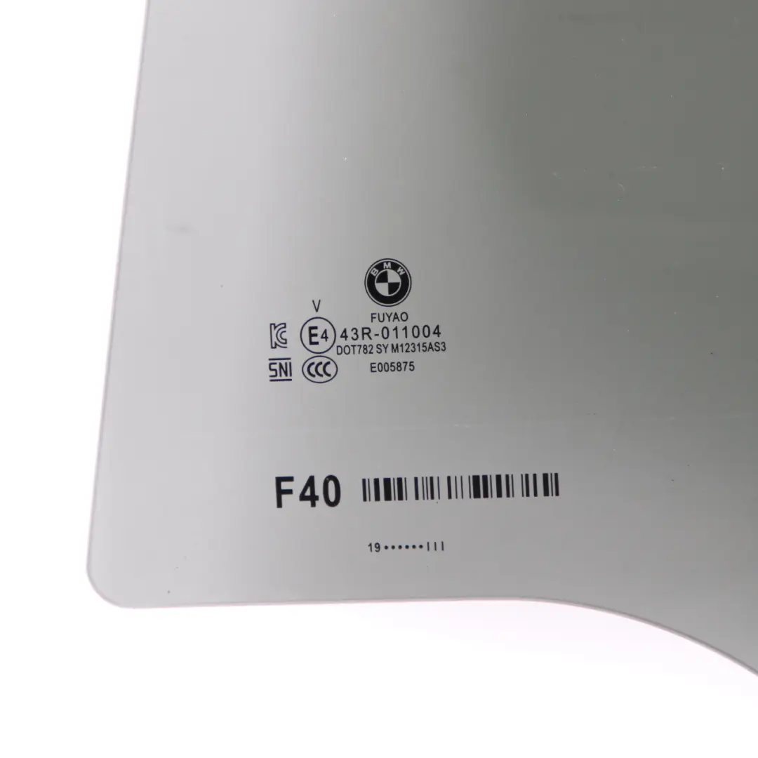 Finestrino Laterale Porta Posteriore Vetro Colorato Nero AS3 per BMW F40 con numero di parte 7469091 BMW F40 Finestrino Laterale Porta Posteriore Vetro Colorato Nero AS3 - SKU 7469091 - Numero di parte 7469091