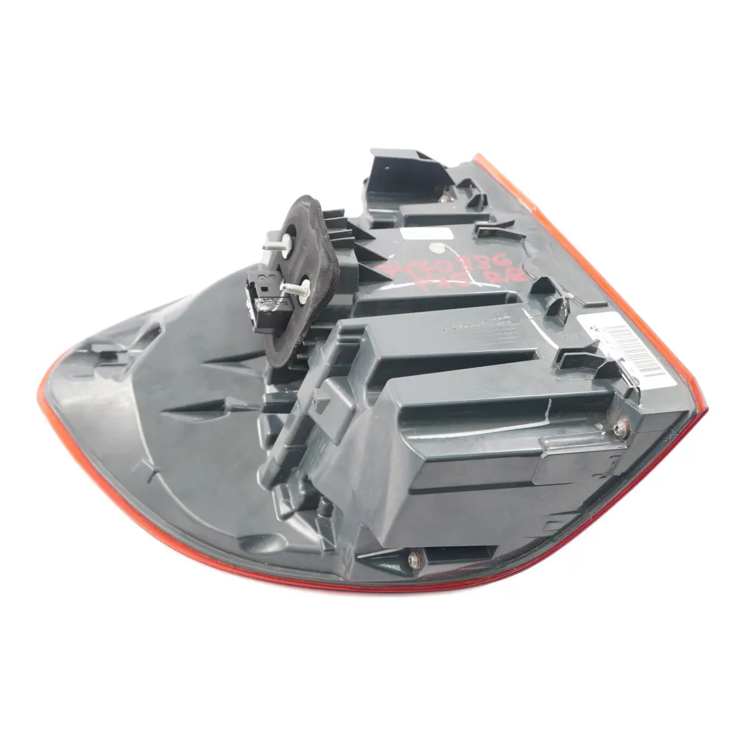 Luce posteriore BMW X5 F15 F85 Lampada Pannello laterale destro 7290100 per con numero di parte 7470886 Luce posteriore BMW X5 F15 F85 Lampada Pannello laterale destro 7290100 - SKU 7470886 - Numero di parte 7470886