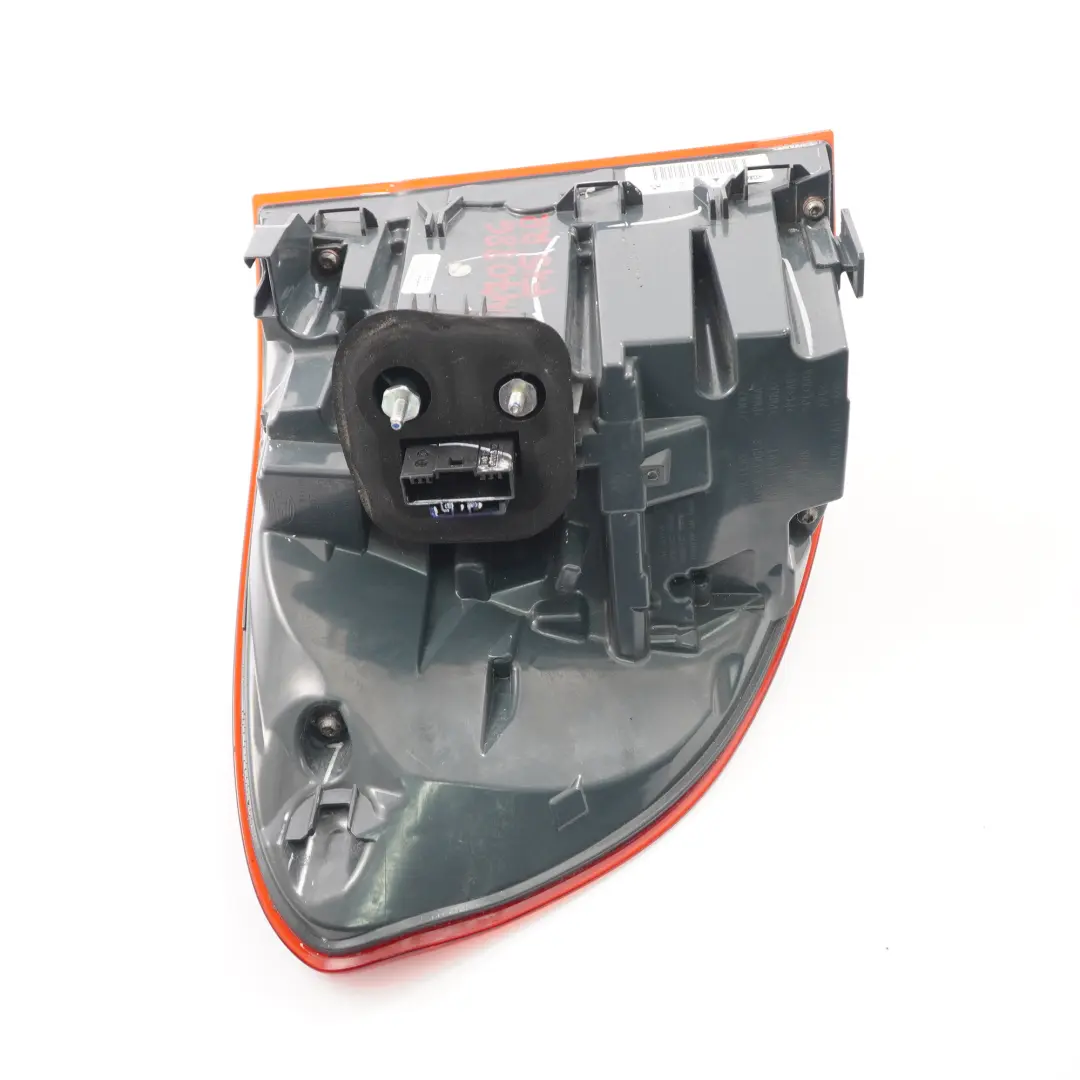 Luce posteriore BMW X5 F15 F85 Lampada Pannello laterale destro 7290100 per con numero di parte 7470886 Luce posteriore BMW X5 F15 F85 Lampada Pannello laterale destro 7290100 - SKU 7470886 - Numero di parte 7470886