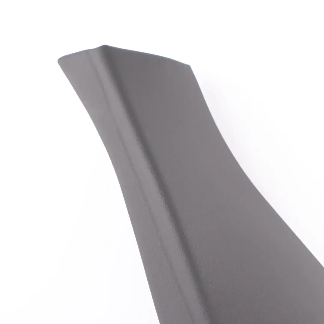 Housse siège arrière BMW X3 G01 Finisseur latéral banquette gauche noir pour à propos du numéro de pièce 7470915 Housse siège arrière BMW X3 G01 Finisseur latéral banquette gauche noir - SKU 7470915 - Numéro de pièce 7470915