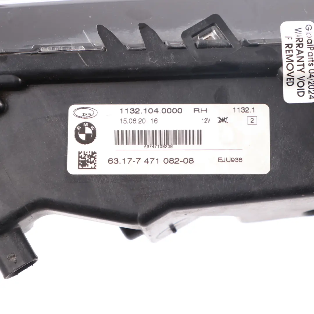 Front Right O/S Bumper Fog Light to BMW F40 F46 LCI X7 G07 with Part number 7471082 BMW F40 F46 LCI X7 G07 Front Right O/S Bumper Fog Light - SKU 7471082 - Part number 7471082