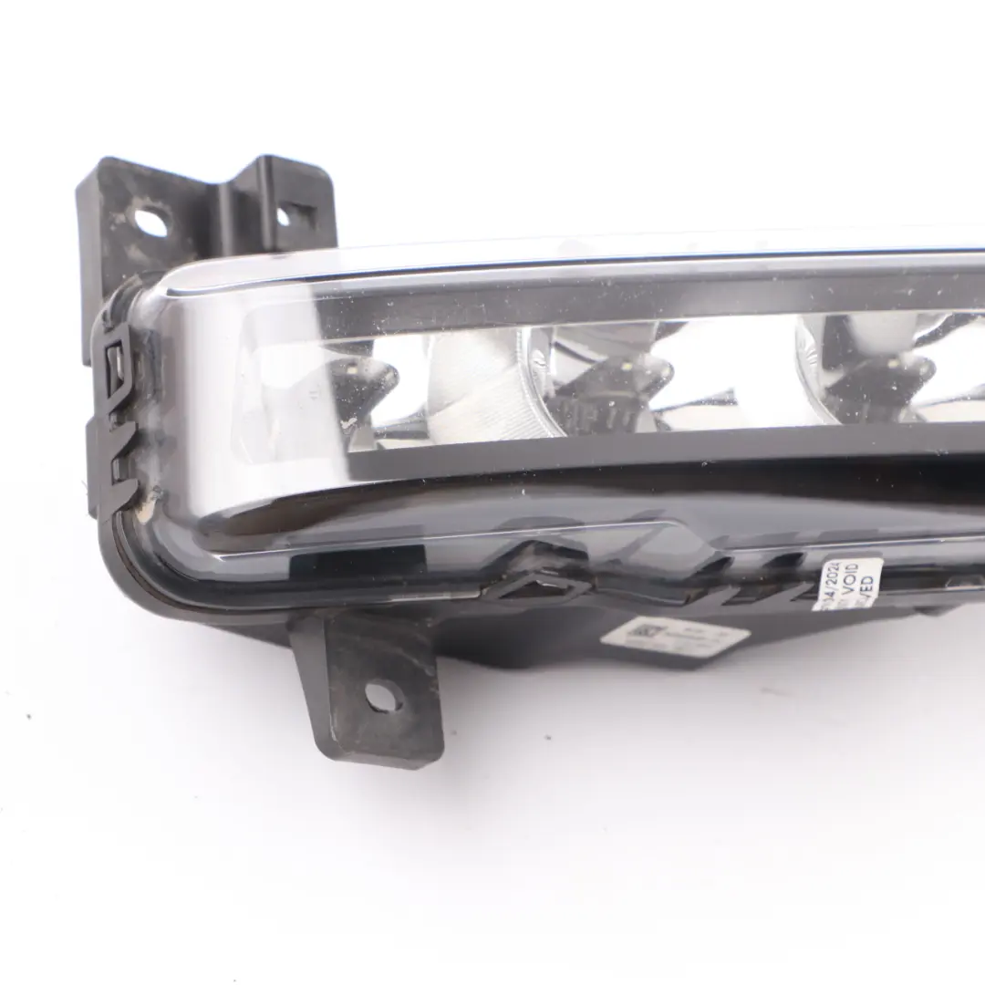 Front Right O/S Bumper Fog Light BMW F40 F46 LCI X7 G07 - SKU 7471082 - Part number 7471082