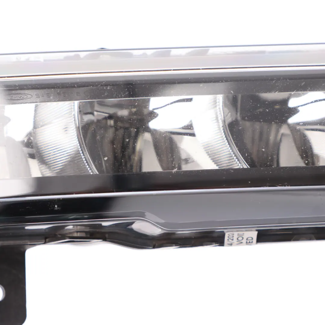 Front Right O/S Bumper Fog Light BMW F40 F46 LCI X7 G07 - SKU 7471082 - Part number 7471082