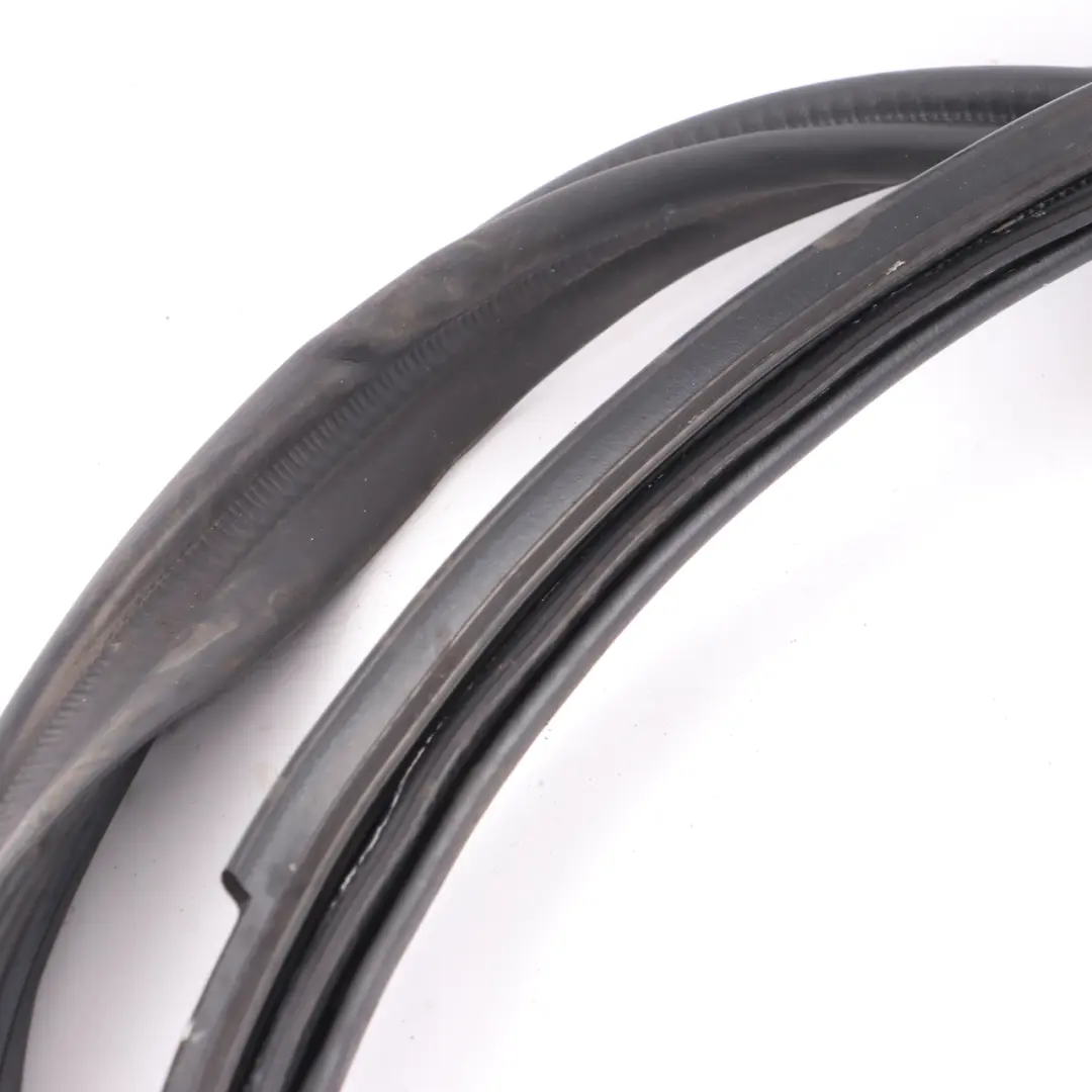 BMW F46 Tailgate Seal Boot Trunk Lid Edge Protection Rubber Gasket 7318867 - SKU 7474448 - Part number 7474448