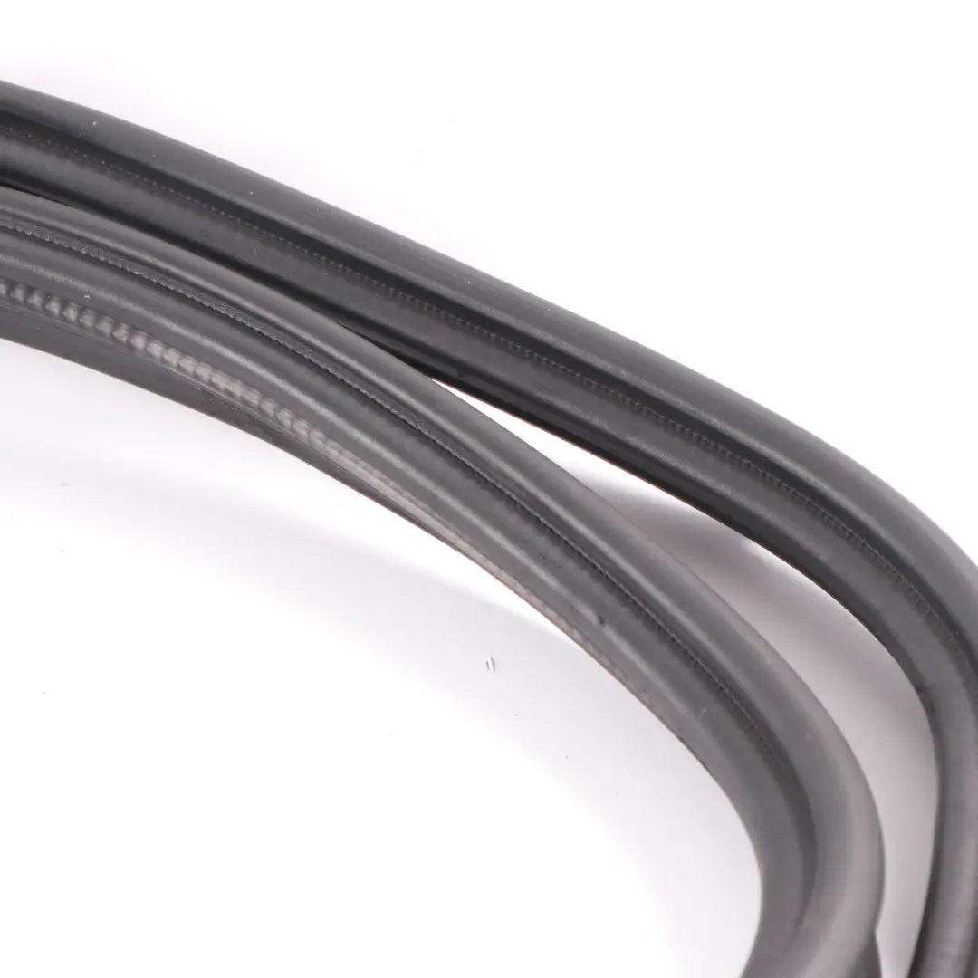 BMW F46 Heck Klappen Dichtung Boot Kofferraum Deckel Kanten Schutz Gummi 7318867 - SKU 7474448 - Teilenummer 7474448