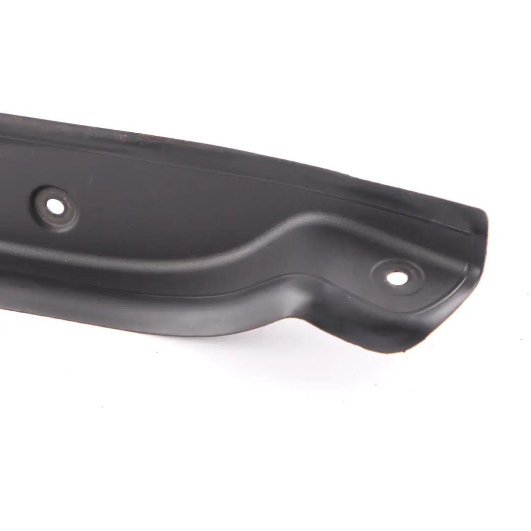 Rücklicht Lampe Gutter Trim Abdeckung Rechts für BMW F36 Gran Coupe LCI mit Teilenummer 7474490 BMW F36 Gran Coupe LCI Rücklicht Lampe Gutter Trim Abdeckung Rechts - SKU 7474490 - Teilenummer 7474490