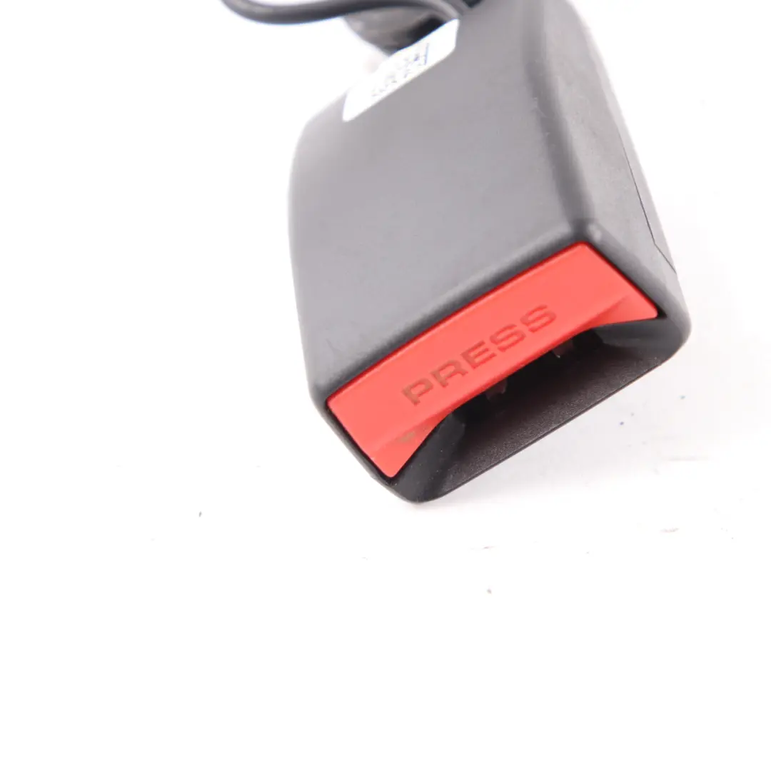 Hebila asiento BMW G30 F90 M5 Tensor Cinturón Inferior Trasero Izquierdo para con número de pieza 7475017 Hebila asiento BMW G30 F90 M5 Tensor Cinturón Inferior Trasero Izquierdo - SKU 7475017 - Número de pieza 7475017