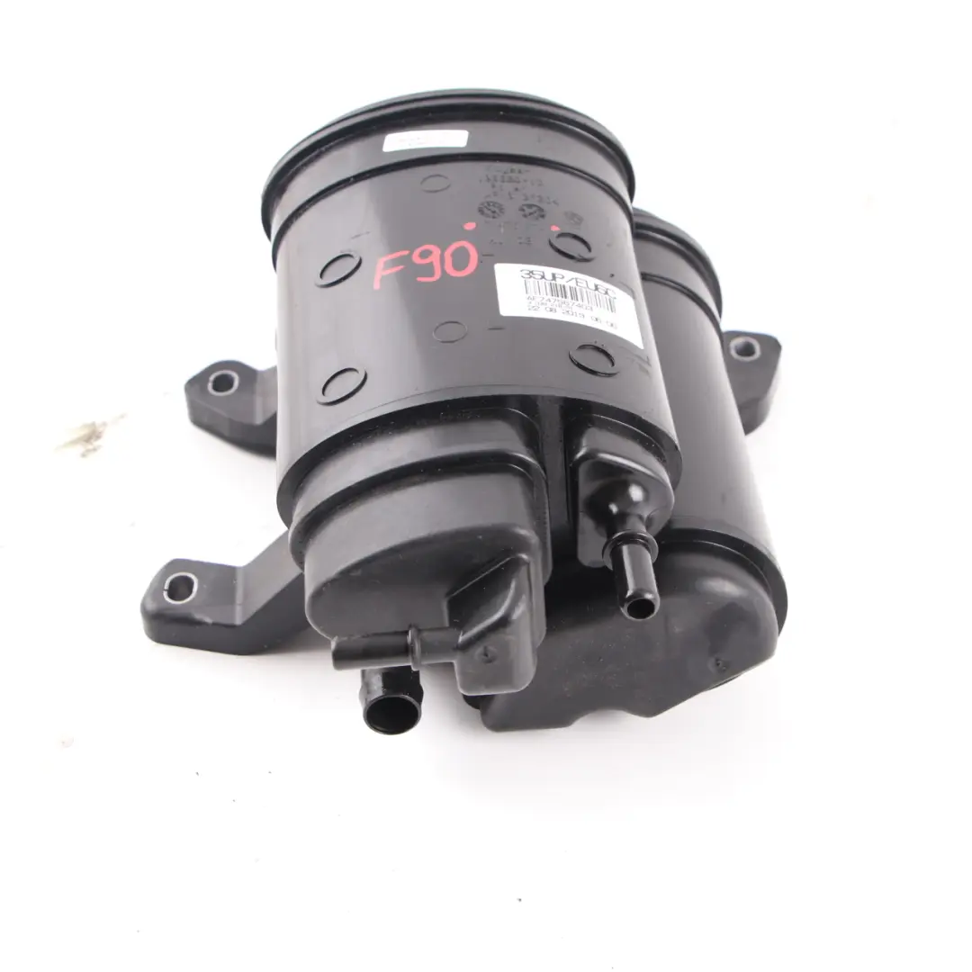 Filtro Carboni Attivi Contenitore Serbatoio Carburante per BMW G20 G30 con numero di parte 7475674 BMW G20 G30 Filtro Carboni Attivi Contenitore Serbatoio Carburante - SKU 7475674 - Numero di parte 7475674