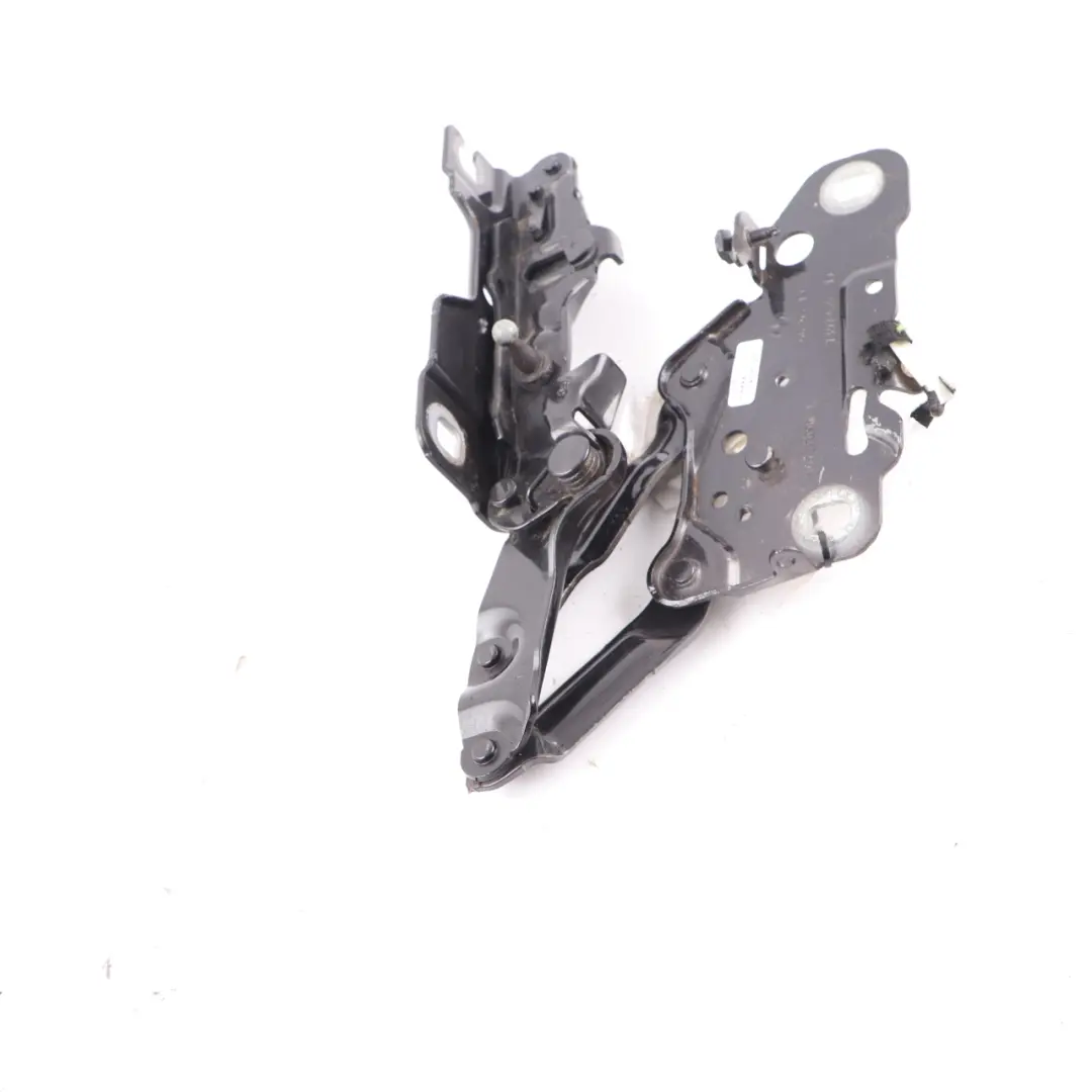 Cerniera Cofano Motore Sinistra Sophisto Grigio A90 per BMW X3 G01 con numero di parte 7475791 BMW X3 G01 Cerniera Cofano Motore Sinistra Sophisto Grigio A90 - SKU 7475791-SOP - Numero di parte 7475791