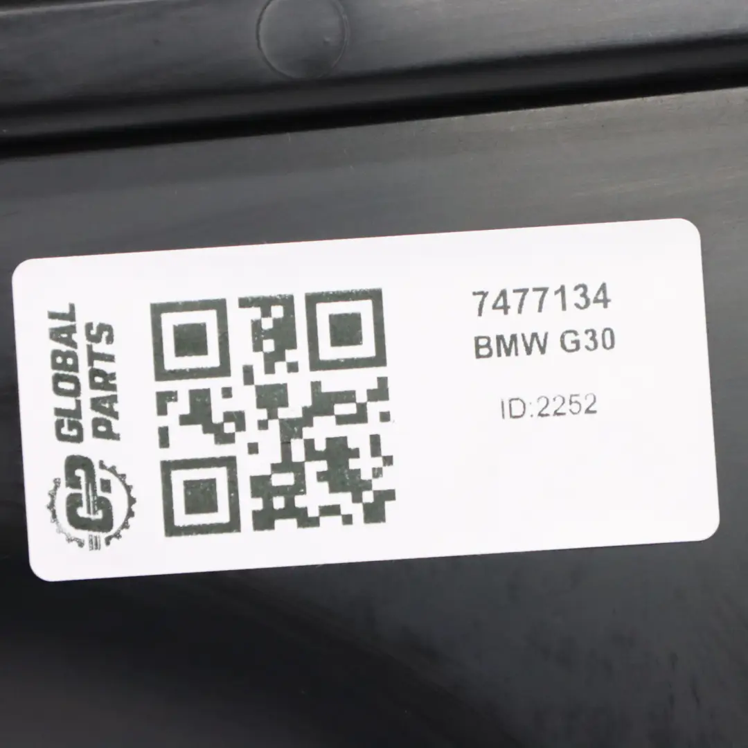 BMW G30 G31 Boczek Drzwi Prawy Tył Biała Skóra - SKU 7477134 - Numer Części 7477134