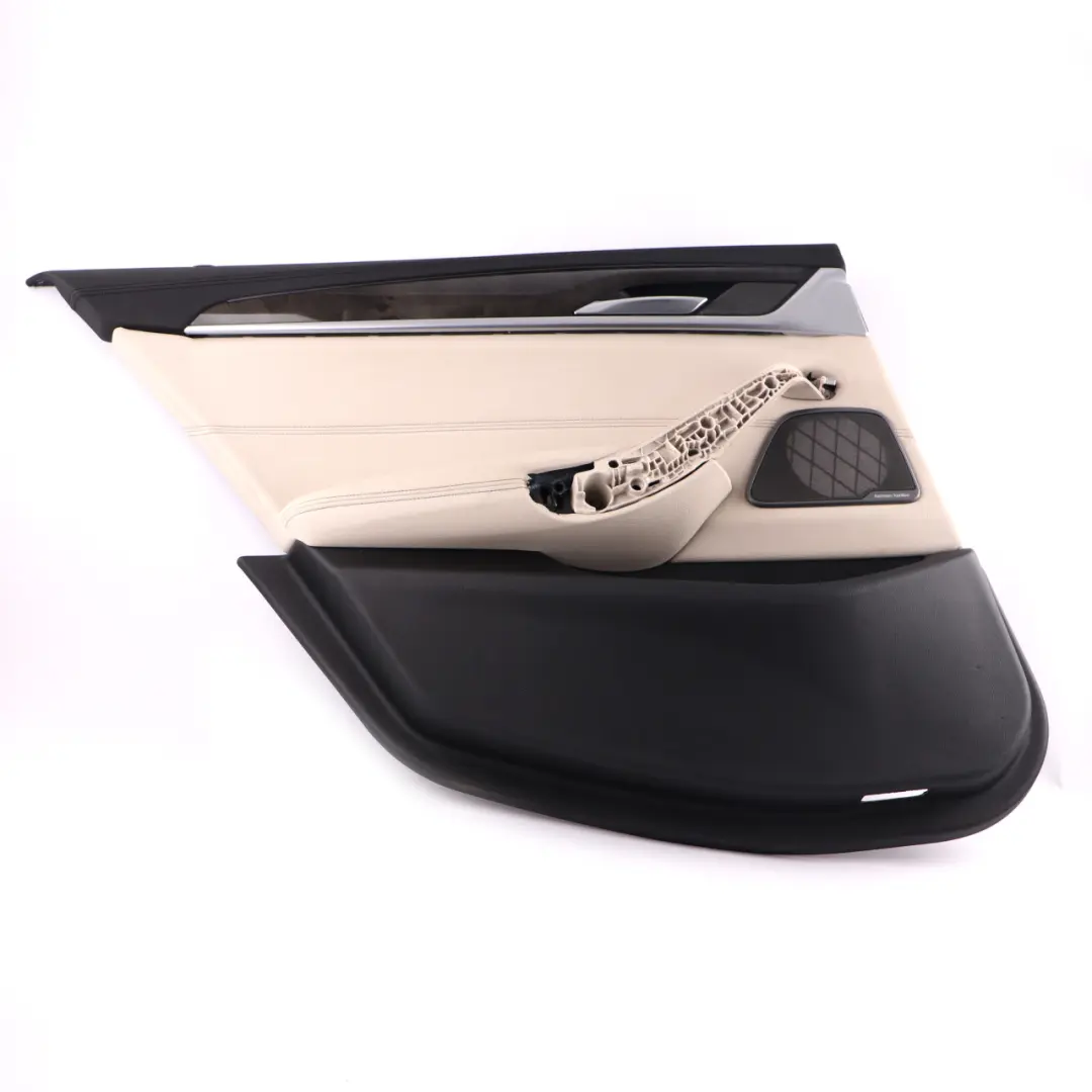 Carte de Porte Arriere Gauche Garniture de Porte Cuir Blanc 7477133 pour BMW G30 G31 à propos du numéro de pièce 7477233 BMW G30 G31 Carte de Porte Arriere Gauche Garniture de Porte Cuir Blanc 7477133 - SKU 7477233 - Numéro de pièce 7477233