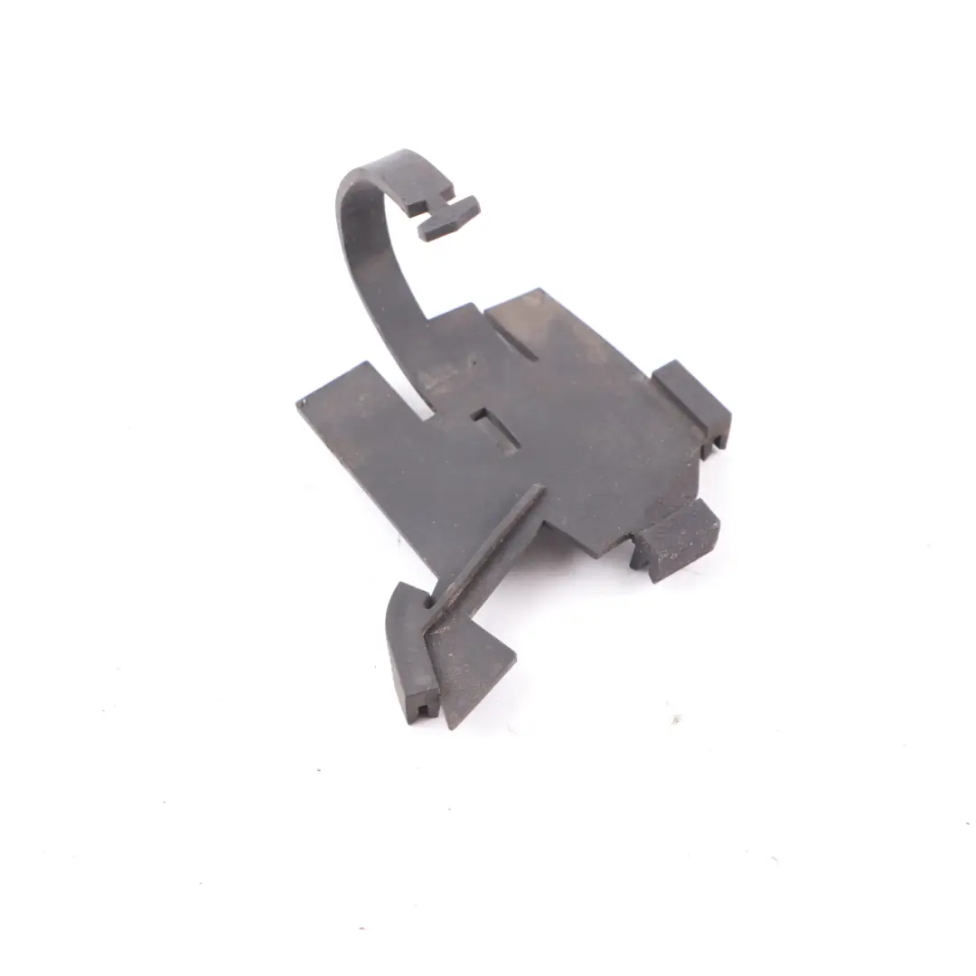 Wspornik Osłona Zamka Maski Przód do BMW F45 X1 F48 Mini F55 F56 o numerze 7477555 BMW F45 X1 F48 Mini F55 F56 Wspornik Osłona Zamka Maski Przód - SKU 7477555 - Numer Części 7477555