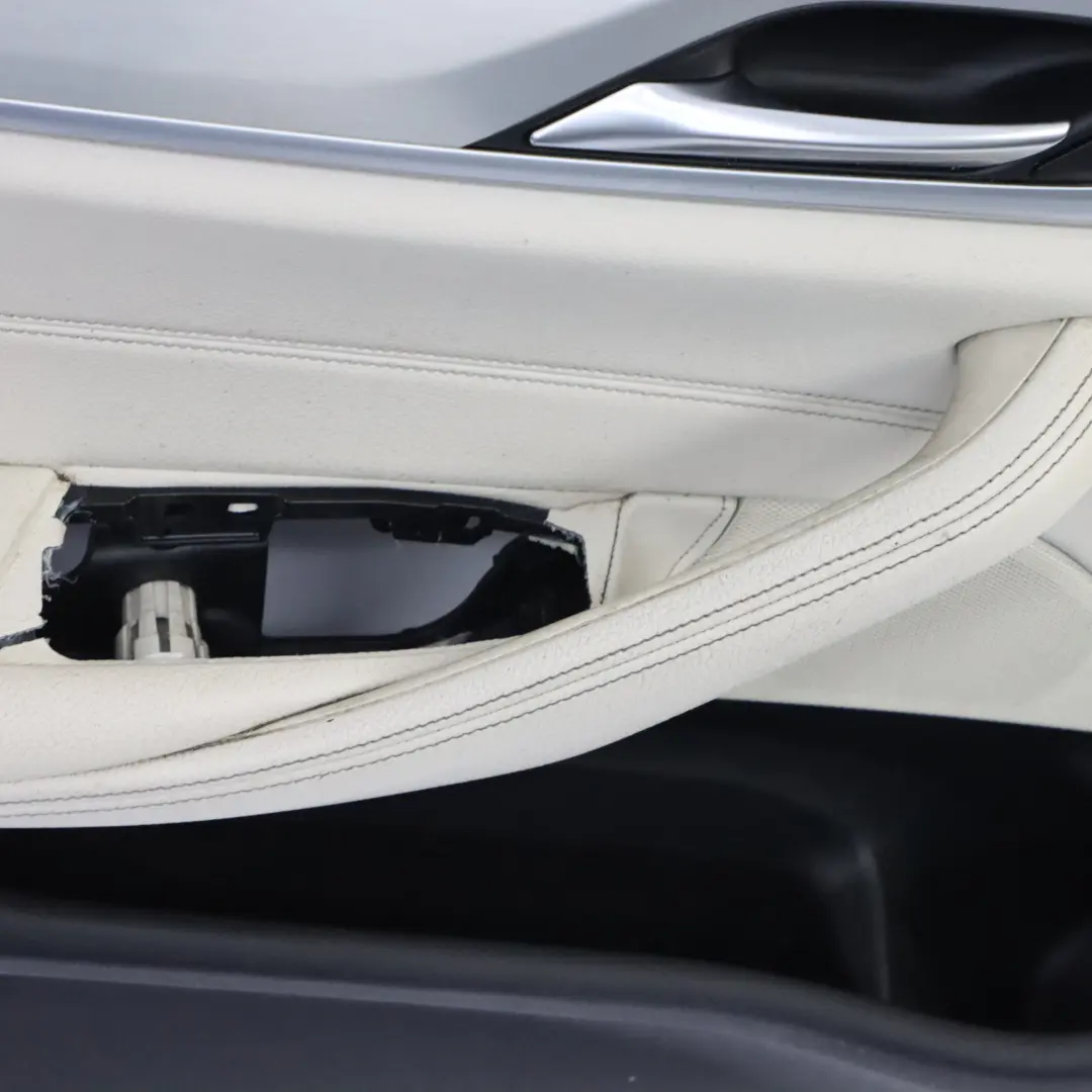  Carte de Porte BMW G30 G31 Avant Gauche Garniture de Porte Cuir Blanc - SKU 7478331 - Numéro de pièce 7478331