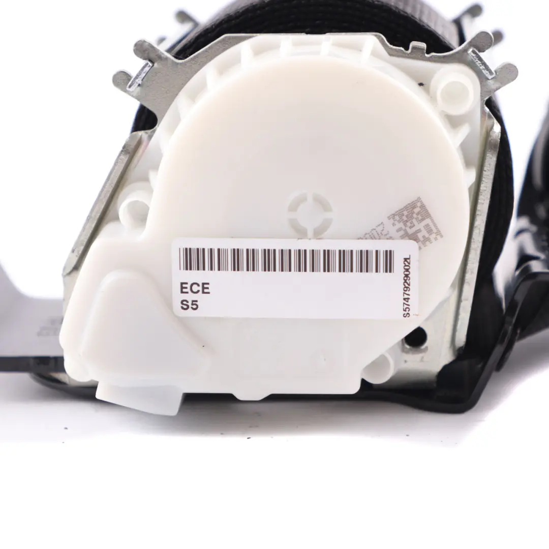 Cinturón de seguridad central trasero superior Negro para Mini Countryman F60 con número de pieza 7479290 Mini Countryman F60 Cinturón de seguridad central trasero superior Negro - SKU 7479290 - Número de pieza 7479290