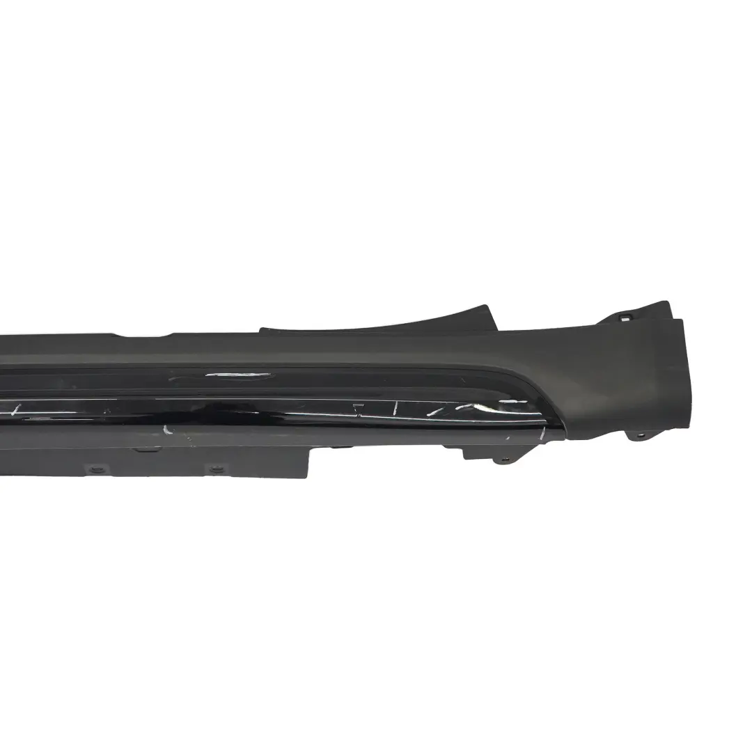 Faldón lateral izquierdo umbral ALL4 Negro para Mini Countryman F60 con número de pieza 7481131 Mini Countryman F60 Faldón lateral izquierdo umbral ALL4 Negro - SKU 7481131 - Número de pieza 7481131