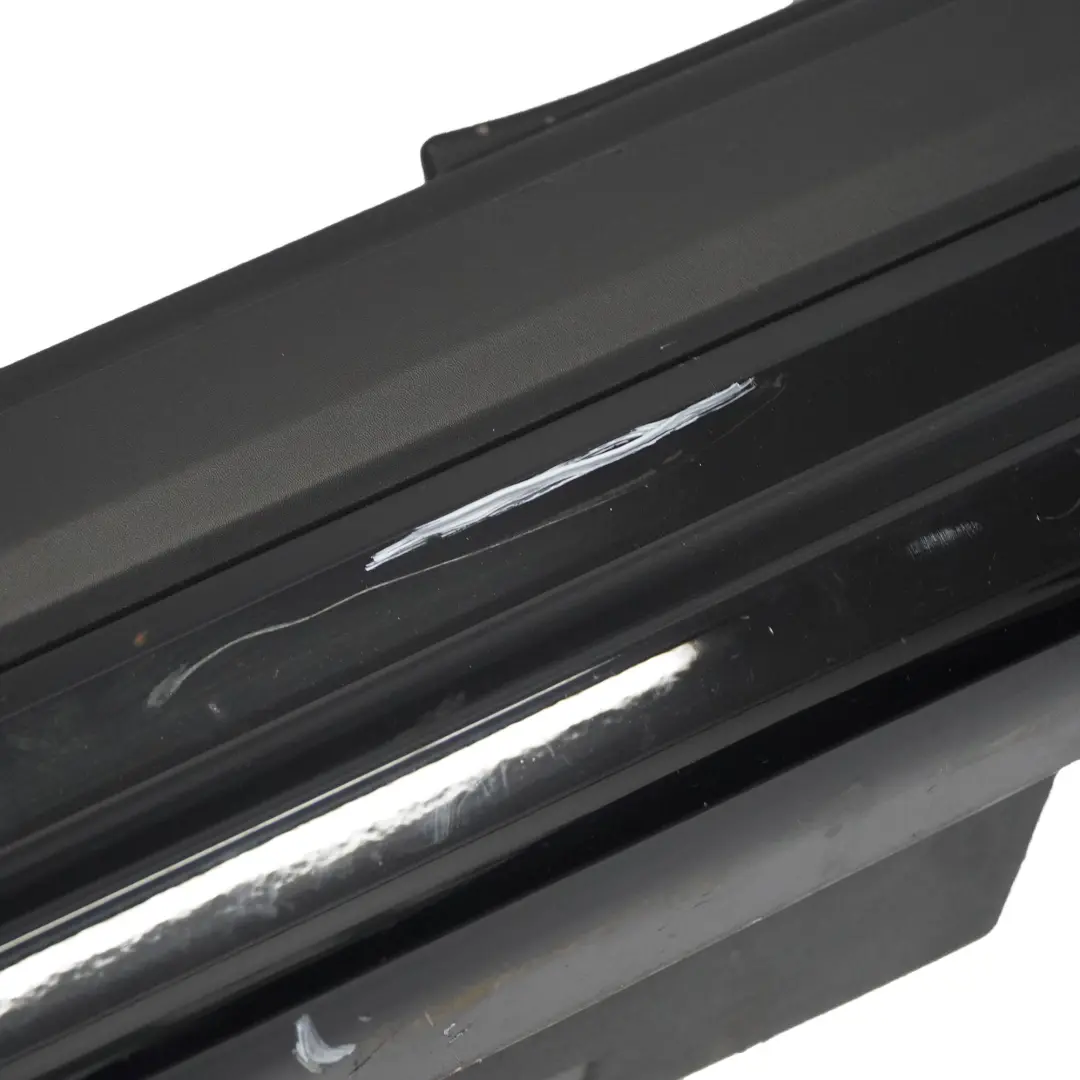Minigonna laterale sinistra copertura soglia ALL4 Nero per Mini Countryman F60 con numero di parte 7481131 Mini Countryman F60 Minigonna laterale sinistra copertura soglia ALL4 Nero - SKU 7481131 - Numero di parte 7481131