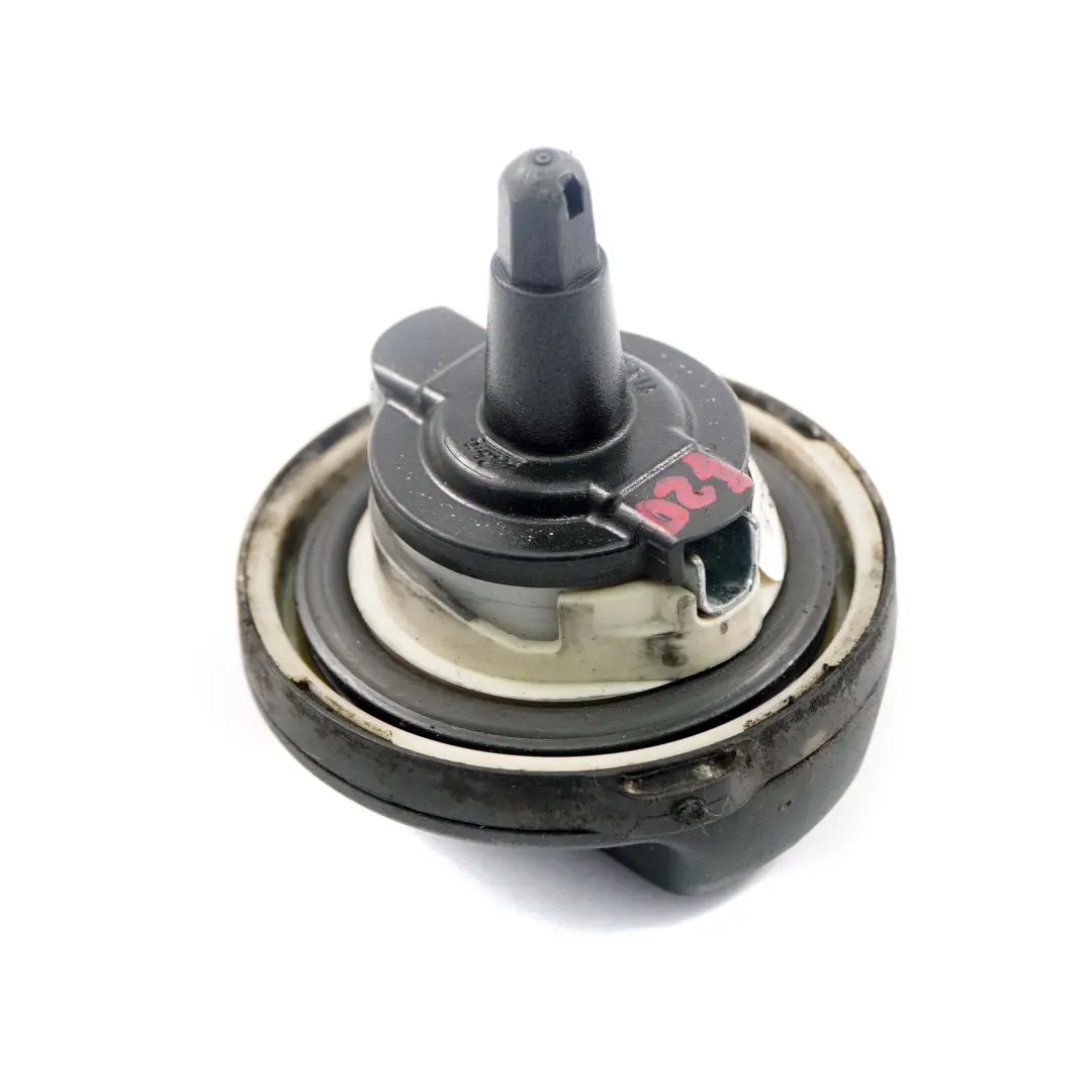 BMW F10 F20 F21 F30 F31 F32 Pokrywa Korek Wlewu Paliwa - SKU 7482902-1 - Numer Części 7482902