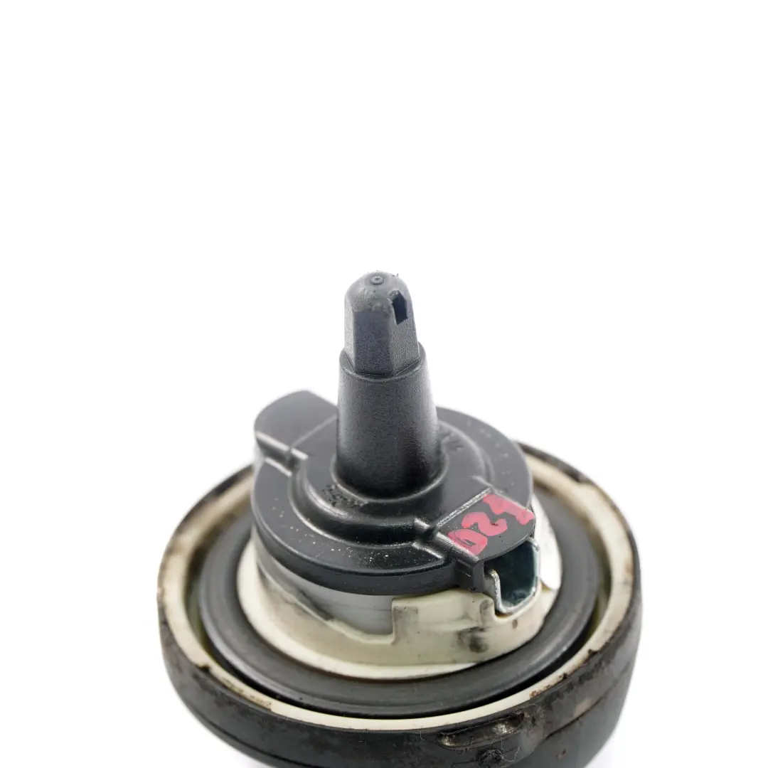 Cap BMW F10 F20 F21 F30 F31 F32 Filler Cover to Fuel Tank with Part number 7482902 Fuel Tank Cap BMW F10 F20 F21 F30 F31 F32 Filler Cover - SKU 7482902-1 - Part number 7482902