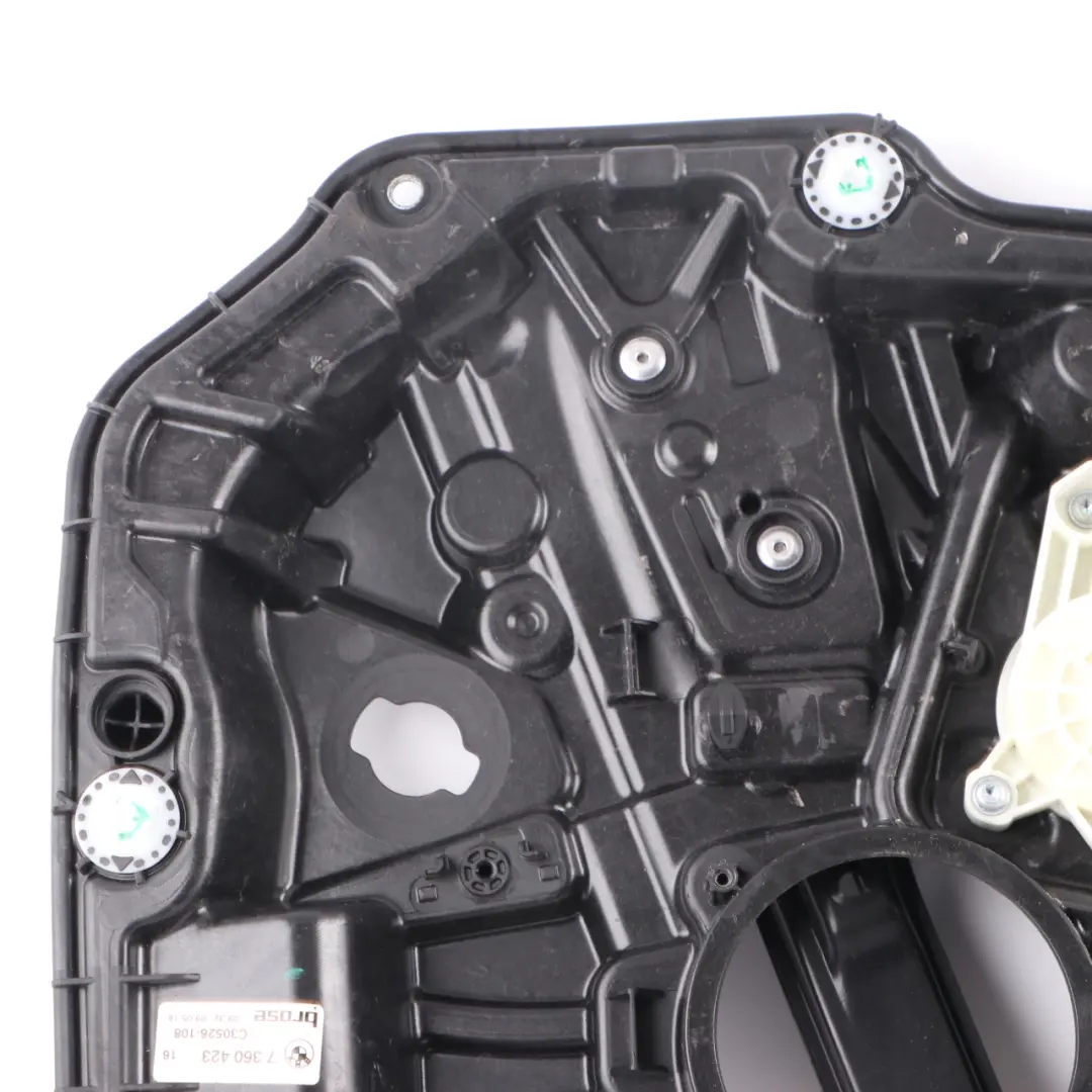 Window Front Left N/S Lifter Regulator Mechanism Carrier Motor to BMW G30 with Part number 7487085 BMW G30 Window Front Left N/S Lifter Regulator Mechanism Carrier Motor - SKU 7487085 - Part number 7487085
