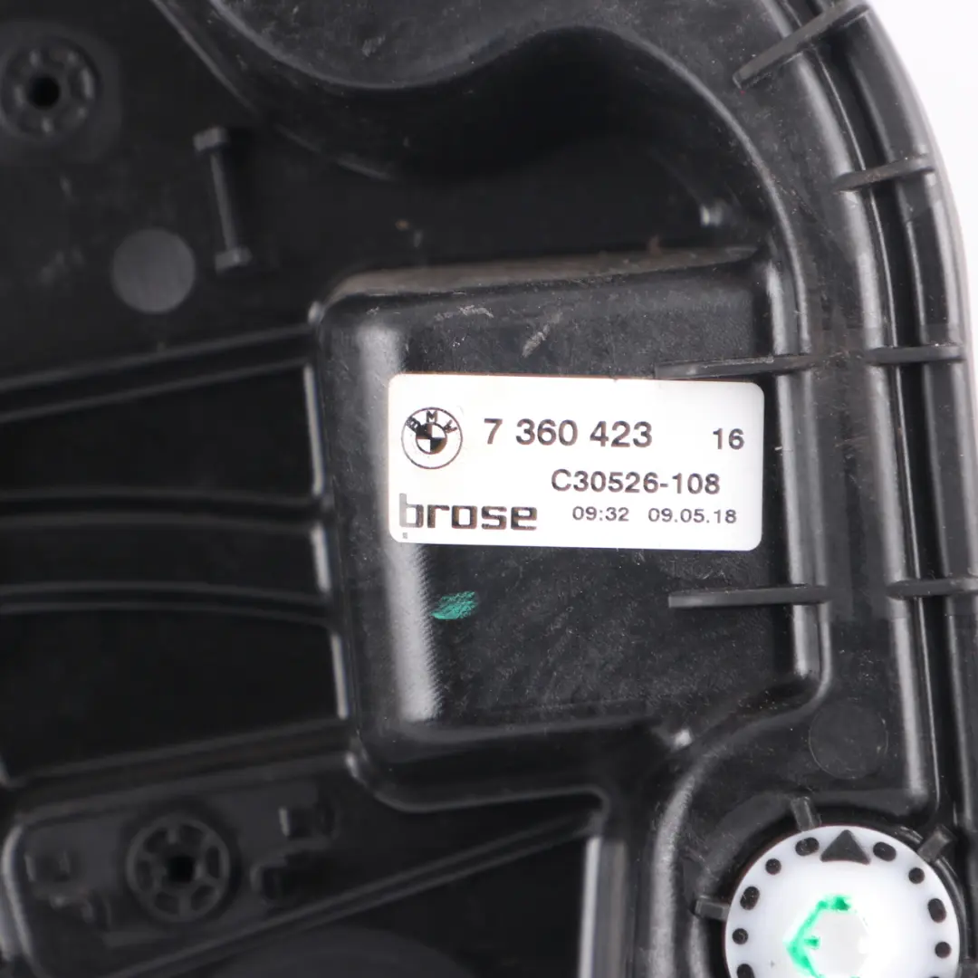 Window Front Left N/S Lifter Regulator Mechanism Carrier Motor to BMW G30 with Part number 7487085 BMW G30 Window Front Left N/S Lifter Regulator Mechanism Carrier Motor - SKU 7487085 - Part number 7487085