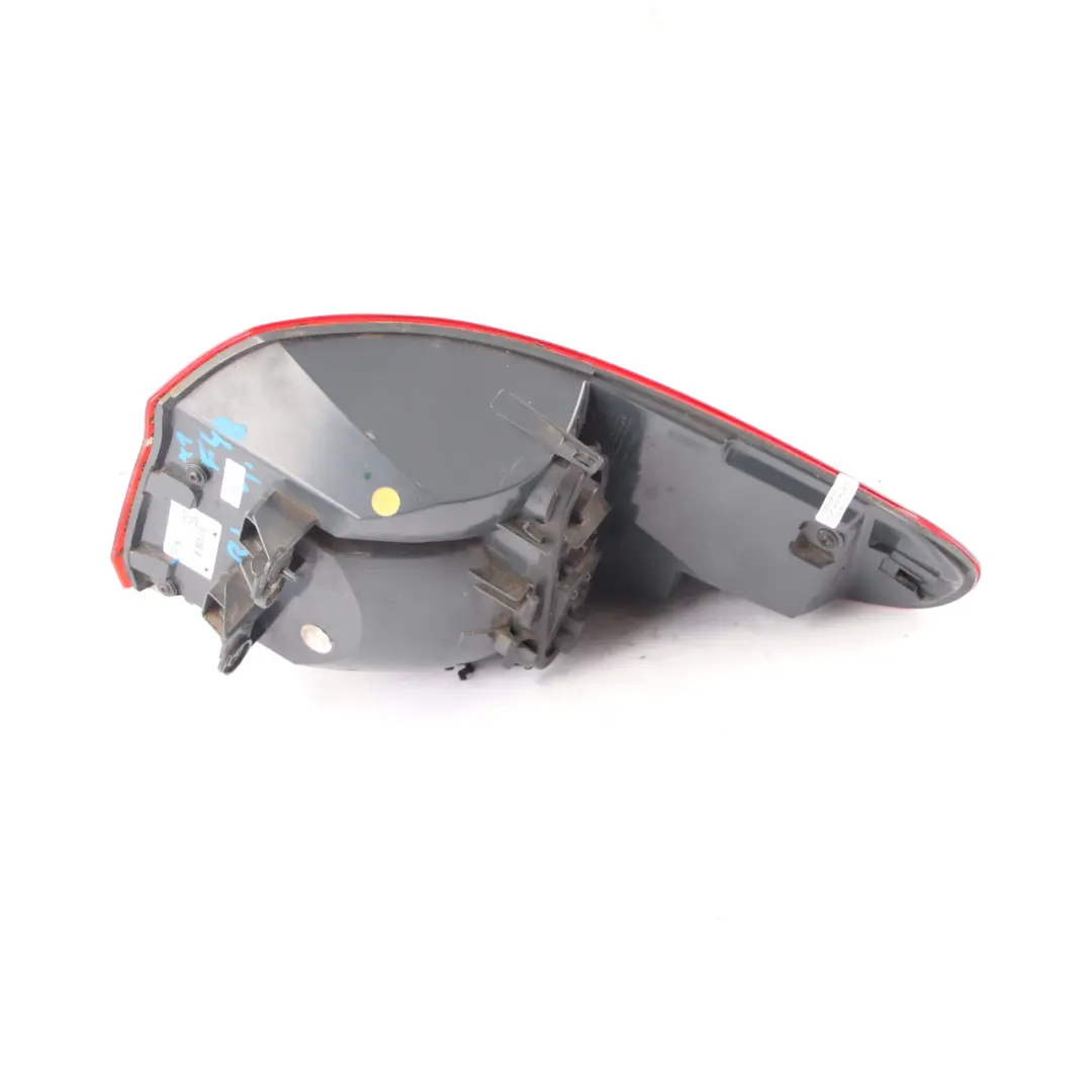 Fanale posteriore sinistro N/S Pannello laterale luminoso per BMW X1 F48 con numero di parte 7488545 BMW X1 F48 Fanale posteriore sinistro N/S Pannello laterale luminoso - SKU 7488545 - Numero di parte 7488545