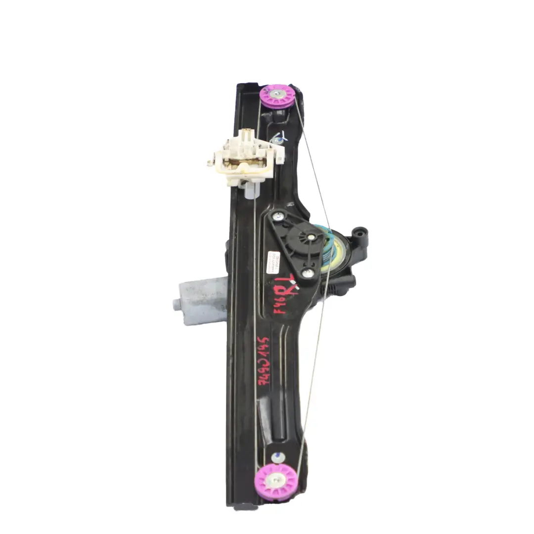 Alzacristalli Motore Posteriore Sinistro 7321055 per BMW F46 Gran Tourer con numero di parte 7490197 BMW F46 Gran Tourer Alzacristalli Motore Posteriore Sinistro 7321055 - SKU 7490197-1 - Numero di parte 7490197