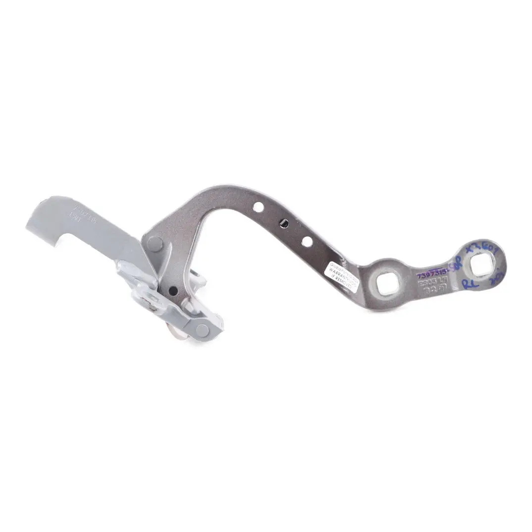Charnière gauche de hayon de coffre Sophisto Grey - A90 7397315 pour BMW X3 G01 à propos du numéro de pièce 7494943 BMW X3 G01 Charnière gauche de hayon de coffre Sophisto Grey - A90 7397315 - SKU 7494943-SOP - Numéro de pièce 7494943
