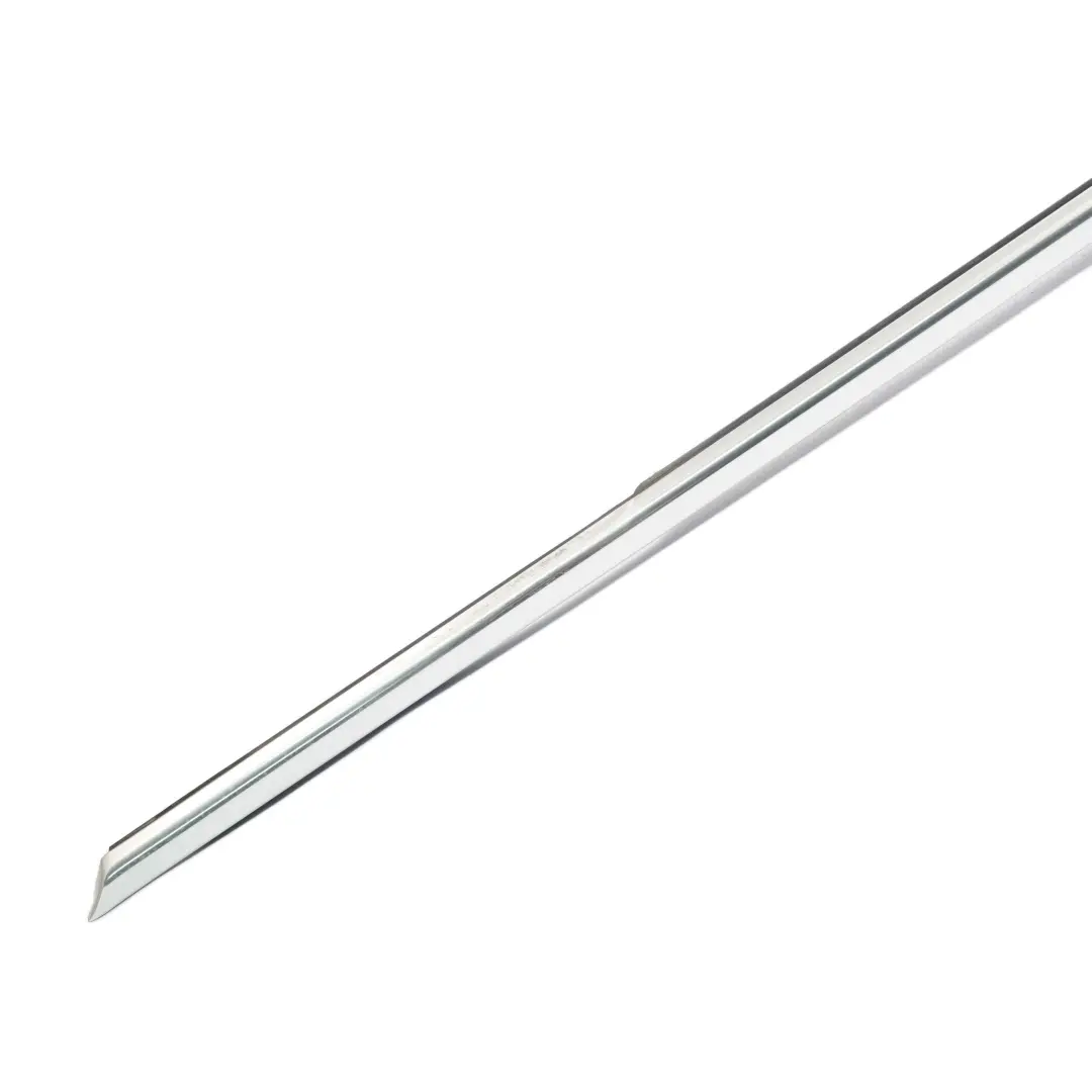 Listwa Uszczelka Drzwi Lewy Przód Lewa Chrom 7260539 do BMW F30 F31 o numerze 7496139 BMW F30 F31 Listwa Uszczelka Drzwi Lewy Przód Lewa Chrom 7260539 - SKU 7496139 - Numer Części 7496139