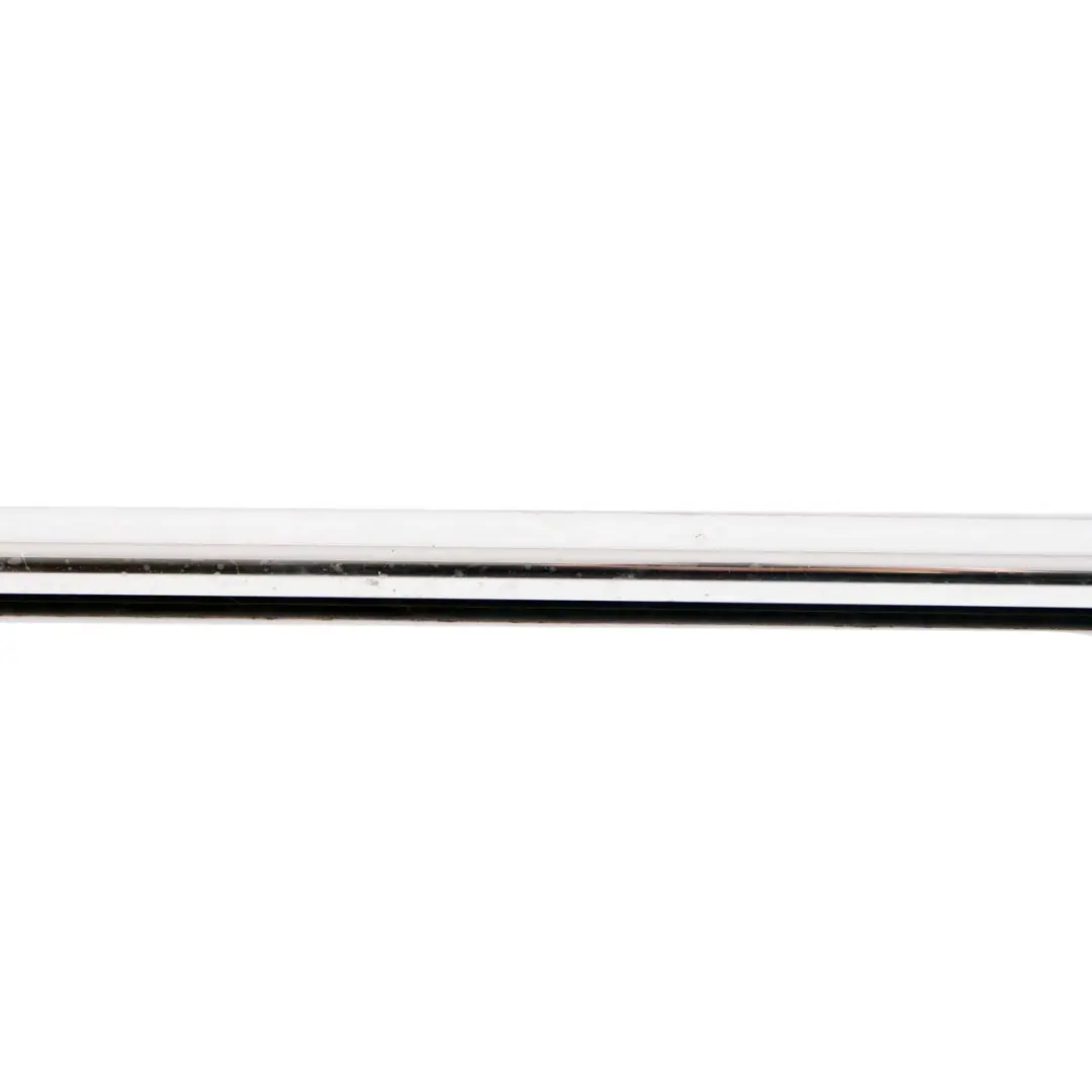 BMW F30 F31 Uszczelka Listwa Zgarniająca Drzwi Prawy Przód Chrom - SKU 7496140 - Numer Części 7496140