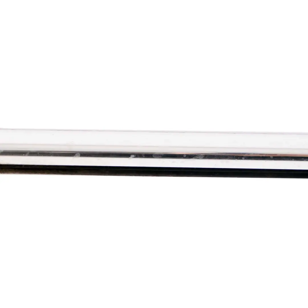 BMW F30 F31 Uszczelka Listwa Zgarniająca Drzwi Prawy Przód Chrom - SKU 7496140 - Numer Części 7496140