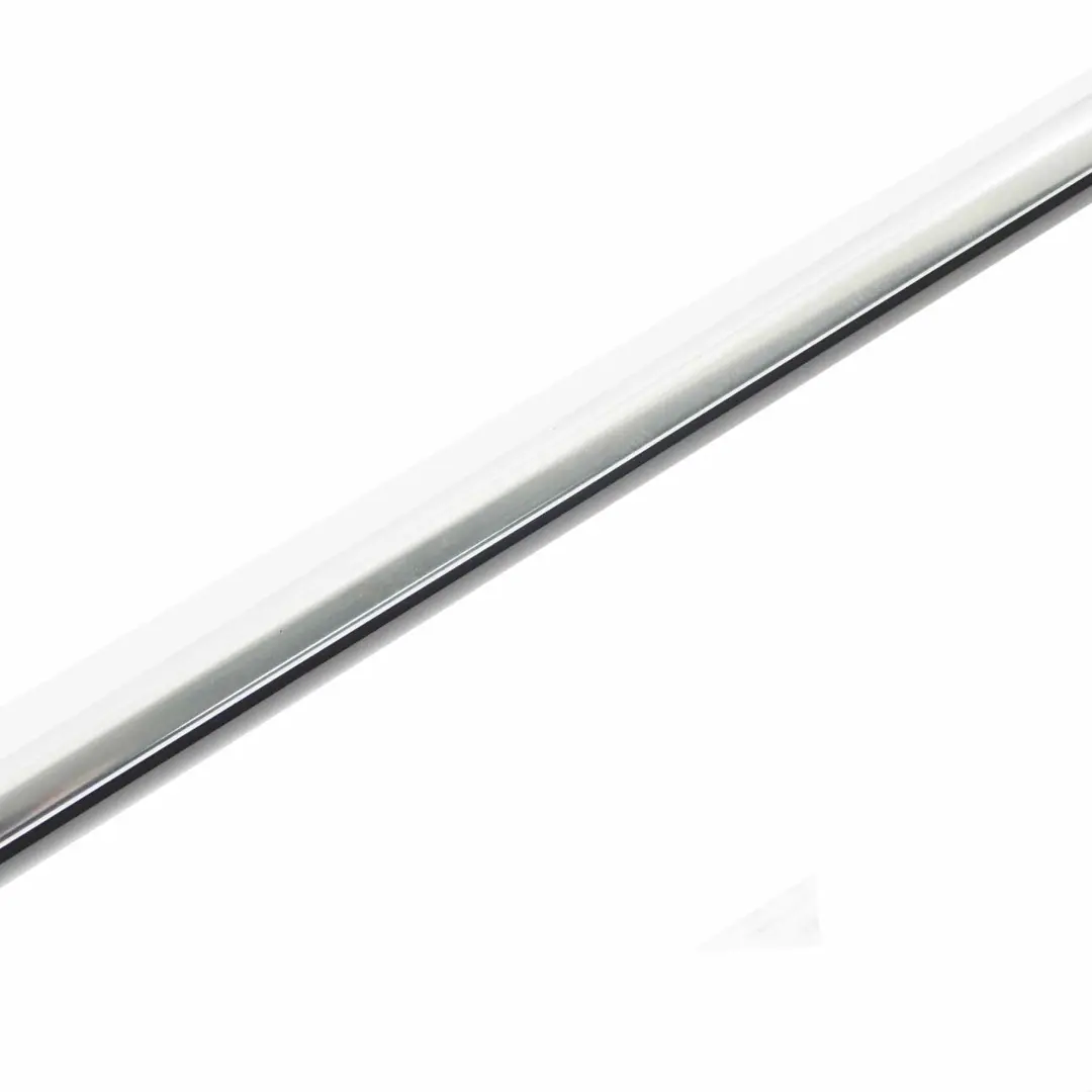 Ventana Strip Trim Exterior Puerta Trasera Derecha Cromo para BMW F30 con número de pieza 7496142 BMW F30 Ventana Strip Trim Exterior Puerta Trasera Derecha Cromo - SKU 7496142 - Número de pieza 7496142