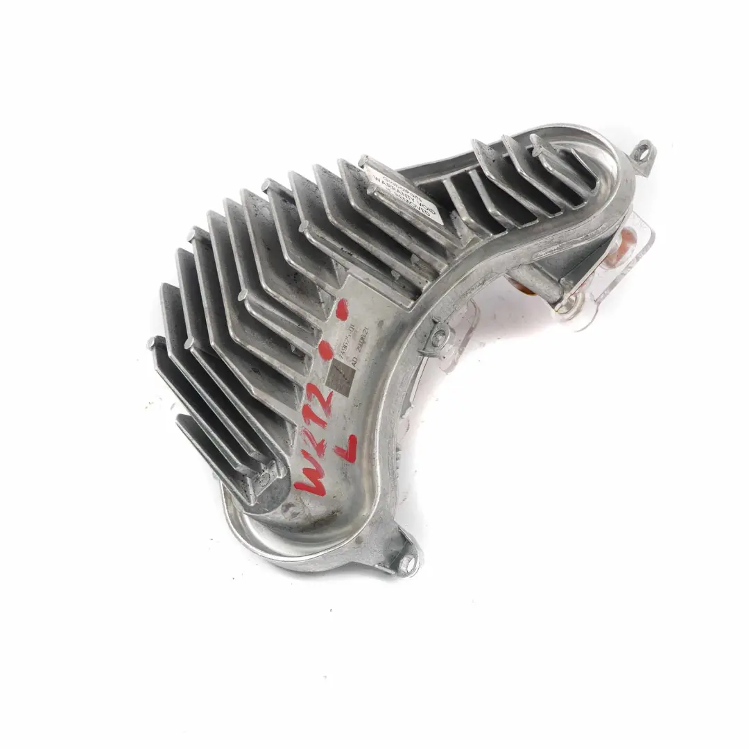 Vorne Links Scheinwerfer LED DRL Steuergerät Modul für Mercedes W212 mit Teilenummer 749625-01 Mercedes W212 Vorne Links Scheinwerfer LED DRL Steuergerät Modul - SKU 749625-01 - Teilenummer 749625-01