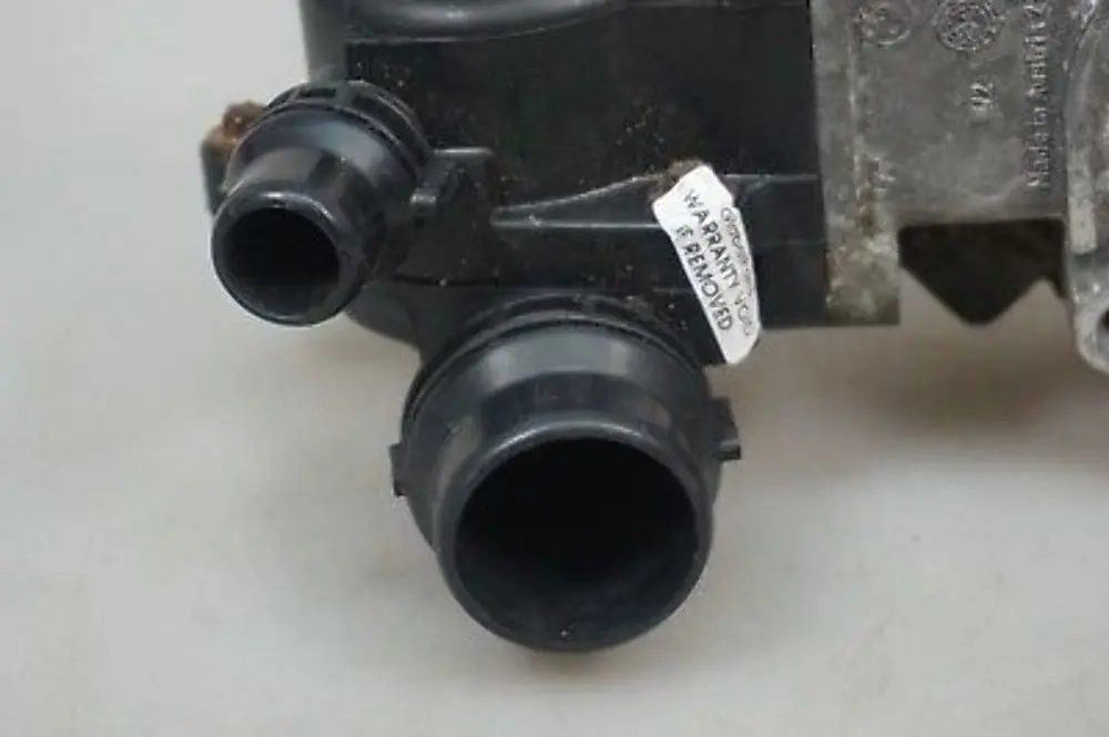 BMW E46 E87 E90 116i 316i N45 N45N Termostato liquido di raffreddamento - SKU 7500597-3 - Numero di parte 7500597