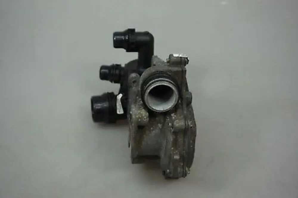 BMW 1 3 Serie E46 E87 E90 116i 316i Pompe a liquide de refroidis.t mecanique - SKU 7500597 - Numéro de pièce 7515778