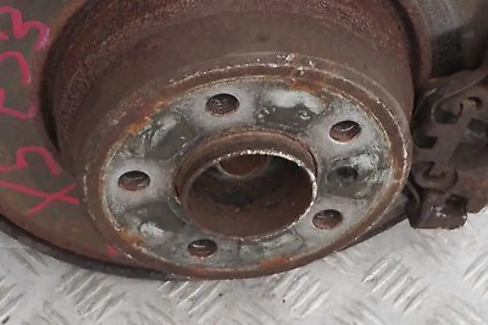 M54 231HP Zwrotnica zacisk tył do BMW E53 X5 3.0i o numerze 7500914 BMW E53 X5 3.0i M54 231HP Zwrotnica zacisk tył - SKU 7500914-1 - Numer Części 7500914