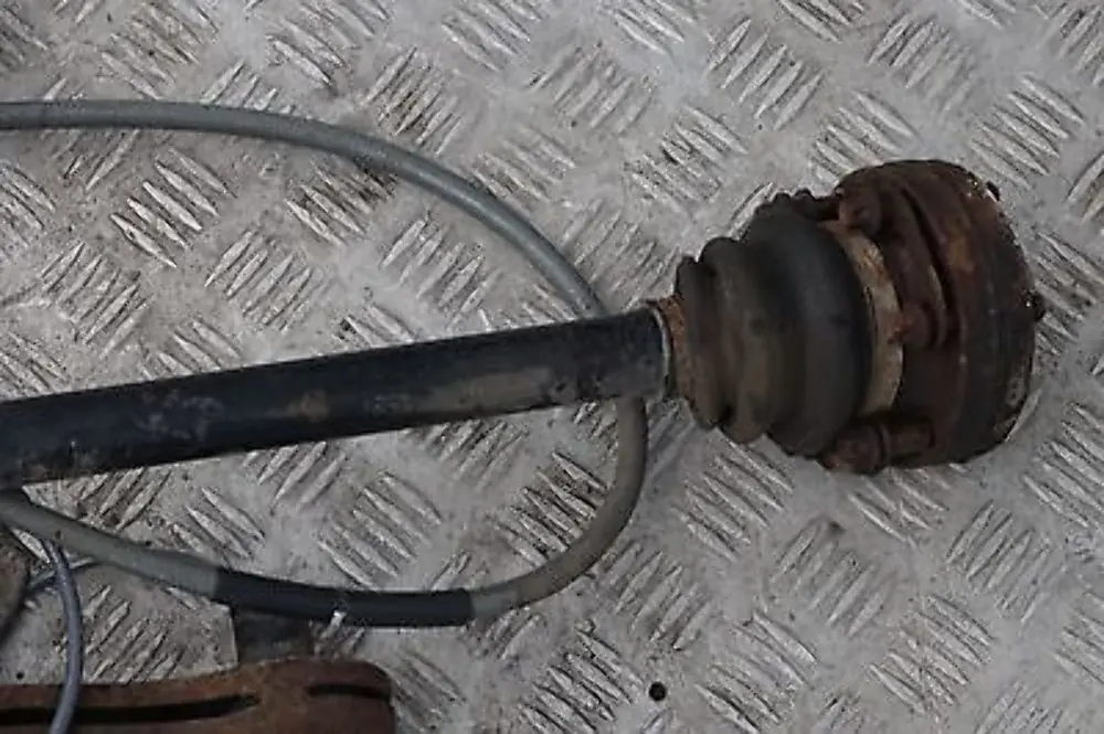 M54 231PS Set Abtriebswelle hinten Bremssattelgehäuse rechts für BMW X5 er E53 3.0i mit Teilenummer 7500914 BMW X5 er E53 3.0i M54 231PS Set Abtriebswelle hinten Bremssattelgehäuse rechts - SKU 7500914-1 - Teilenummer 7500914