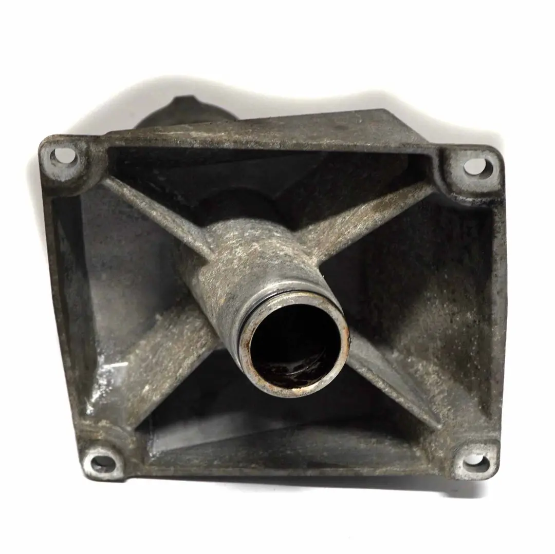 Support d'arbre transmission Support d'arbre pour Land Rover Range Rover L322 à propos du numéro de pièce 7501394 Land Rover Range Rover L322 Support d'arbre transmission Support d'arbre - SKU 7501394 - Numéro de pièce 7501394