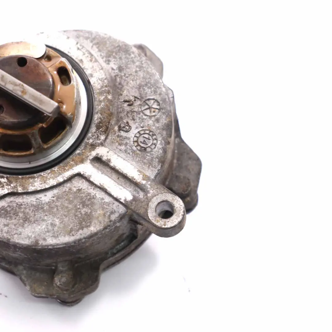 Essence N62 V8 Pompe à vide mécanique pour BMW E53 E60 E61 E63 E64 E65 E70 à propos du numéro de pièce 7507263 BMW E53 E60 E61 E63 E64 E65 E70 Essence N62 V8 Pompe à vide mécanique - SKU 7507263-1 - Numéro de pièce 7507263