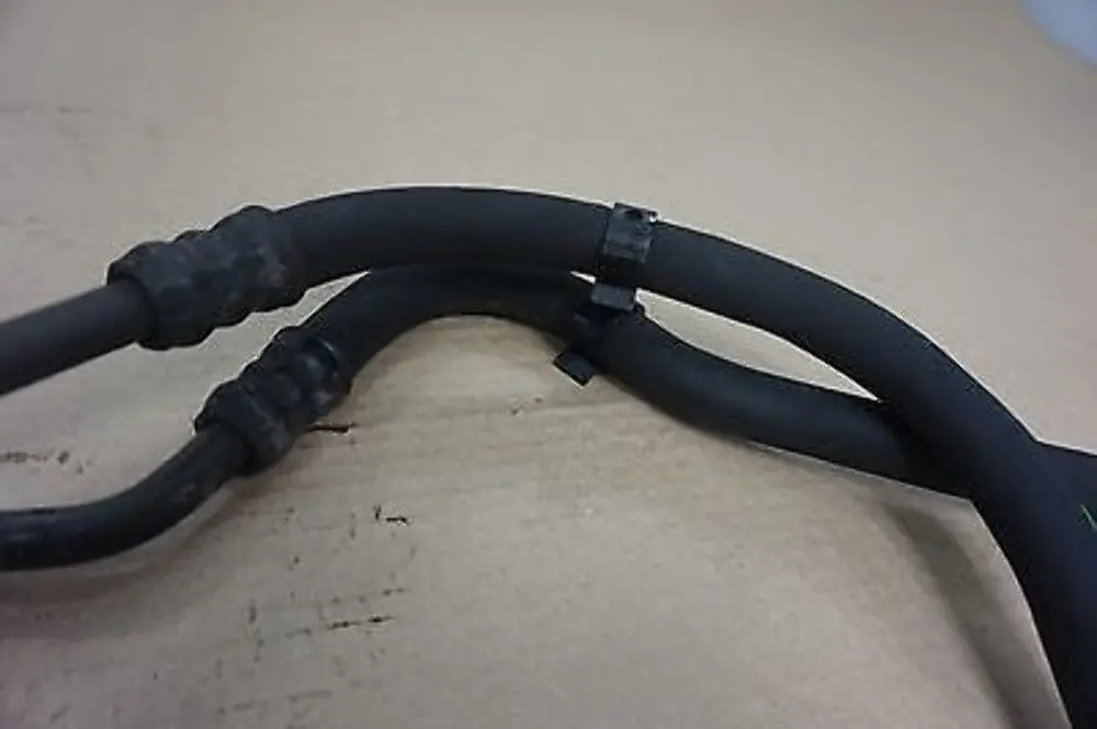 BMW X5 SERIES E53 3.0i M54 Oil Cooling Inlet Outlet Pipe 7509301 - SKU 7509300 - Part number 7509300