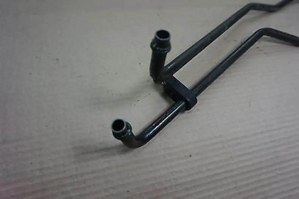 BMW X5 E53 3.0i M54 Tubo Entrada Salida Refrigeracion Aceite 7509301 - SKU 7509300 - Número de pieza 7509300
