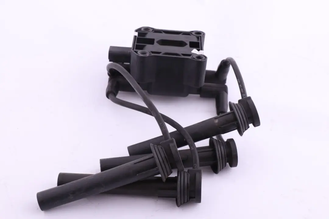 Ignition Coil Pack and Leads Set 2122435 to Mini Cooper One R50 R52 R53 with Part number 7510738 Mini Cooper One R50 R52 R53 Ignition Coil Pack and Leads Set 2122435 - SKU 7510738 - Part number 7510738